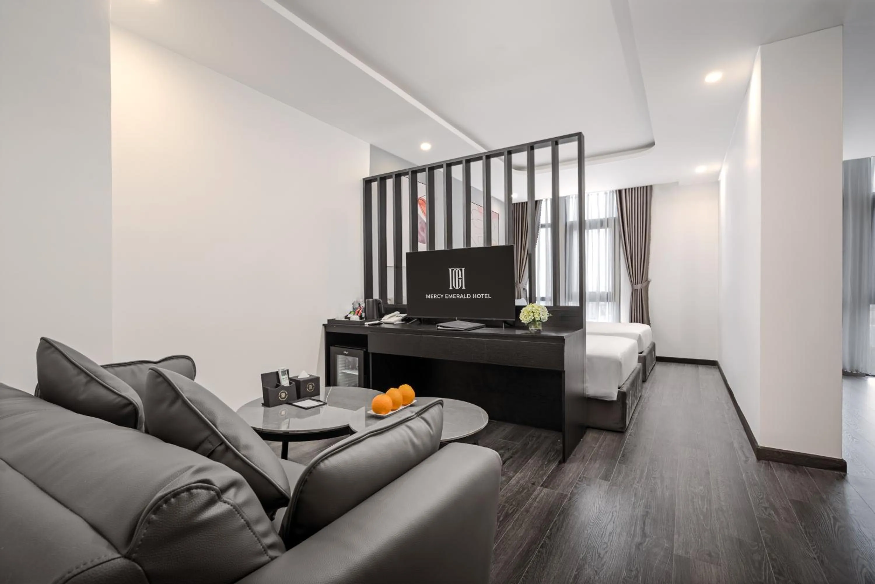 Coffee/tea facilities in Mercy Emerald Hotel