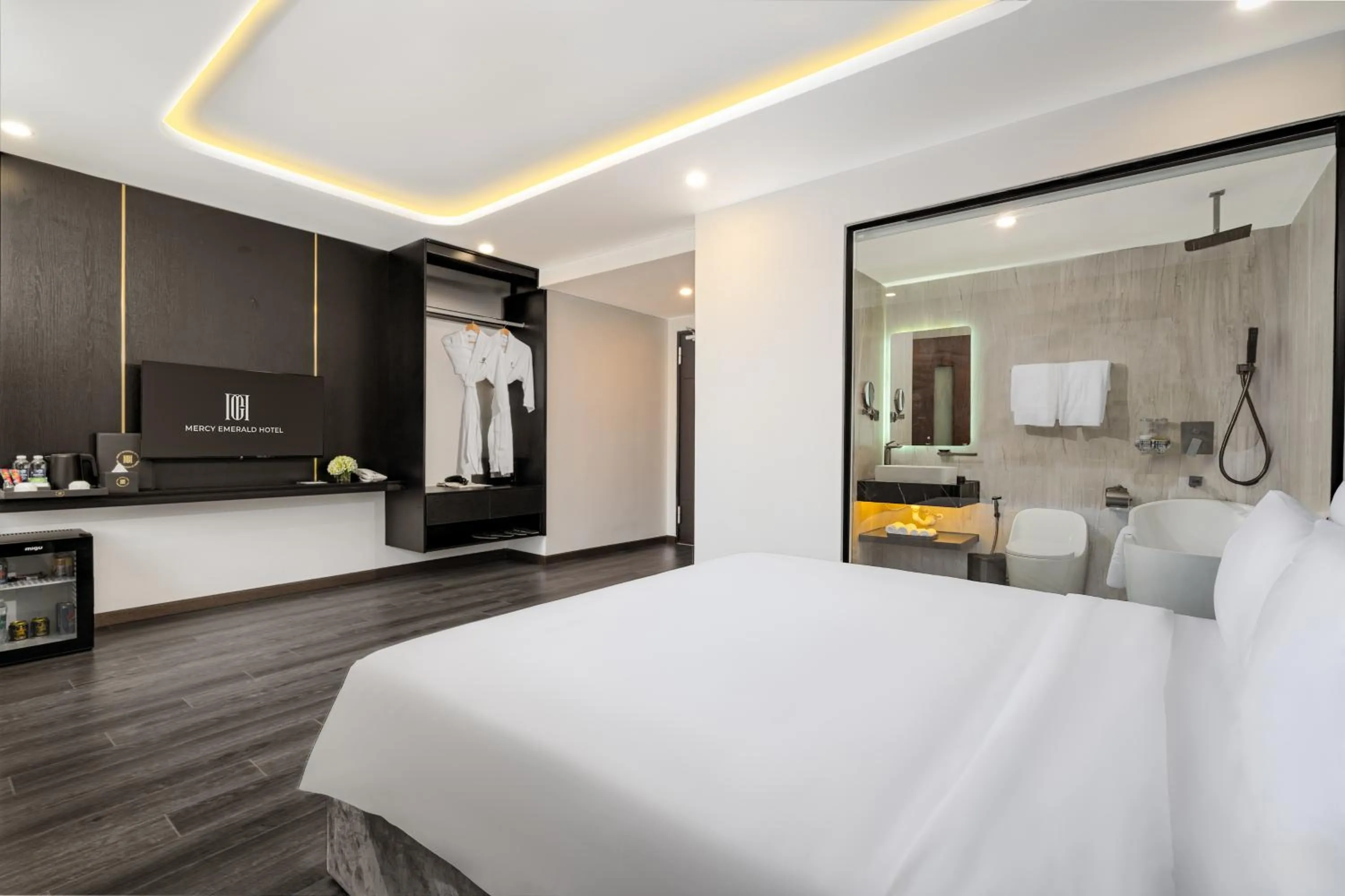 Bed in Mercy Emerald Hotel