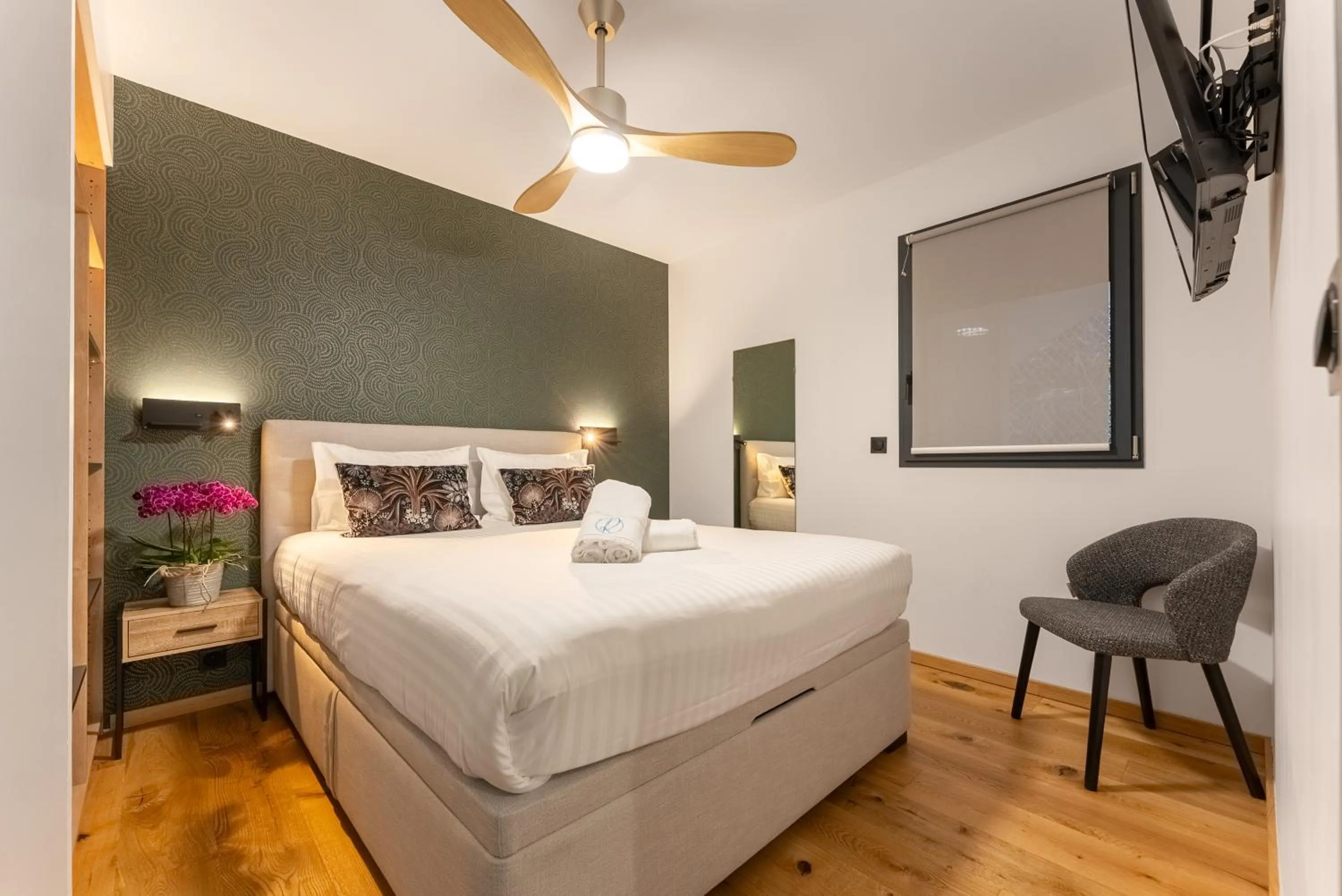 Bedroom, Bed in Les Restanques du lac