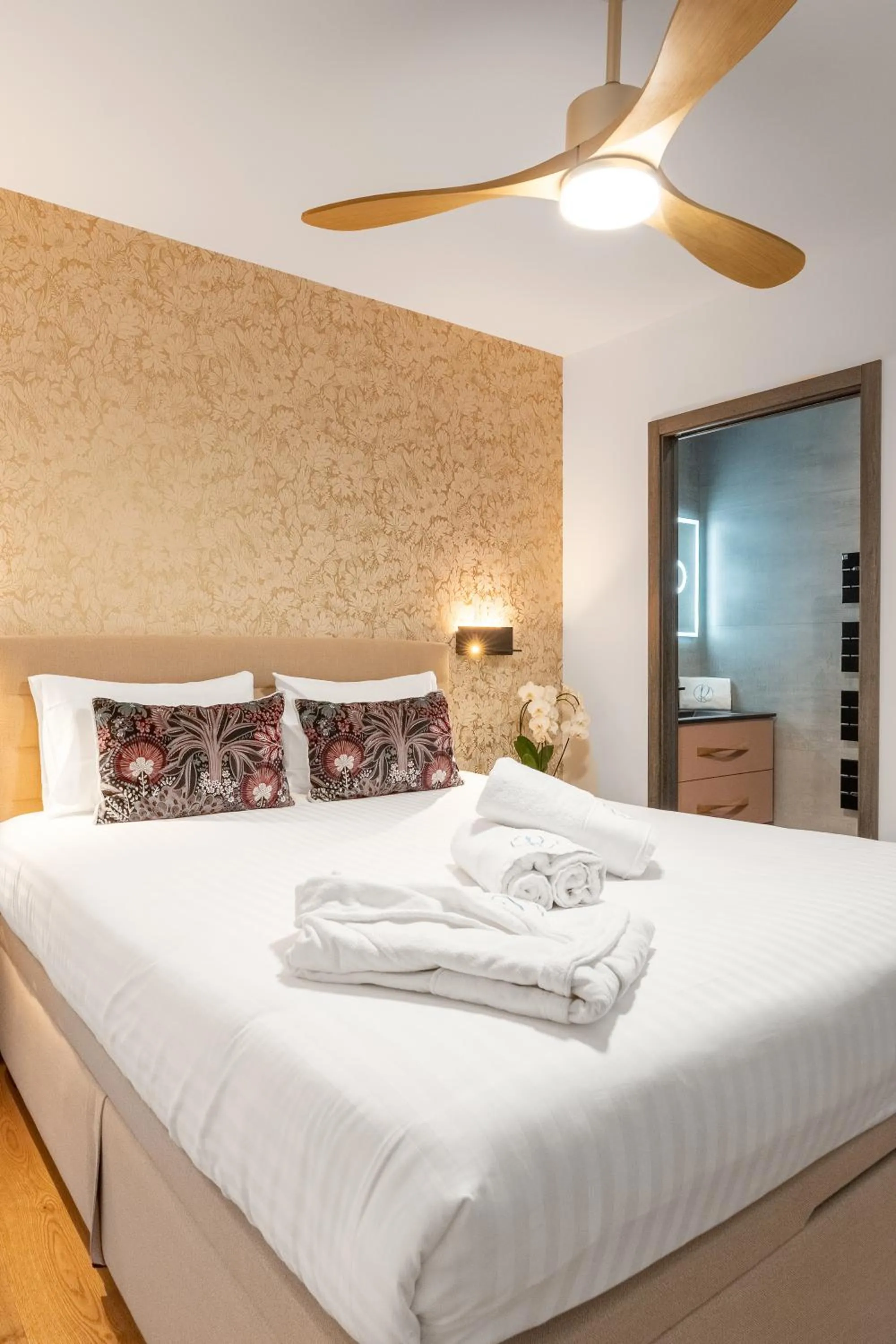 Bedroom, Bed in Les Restanques du lac