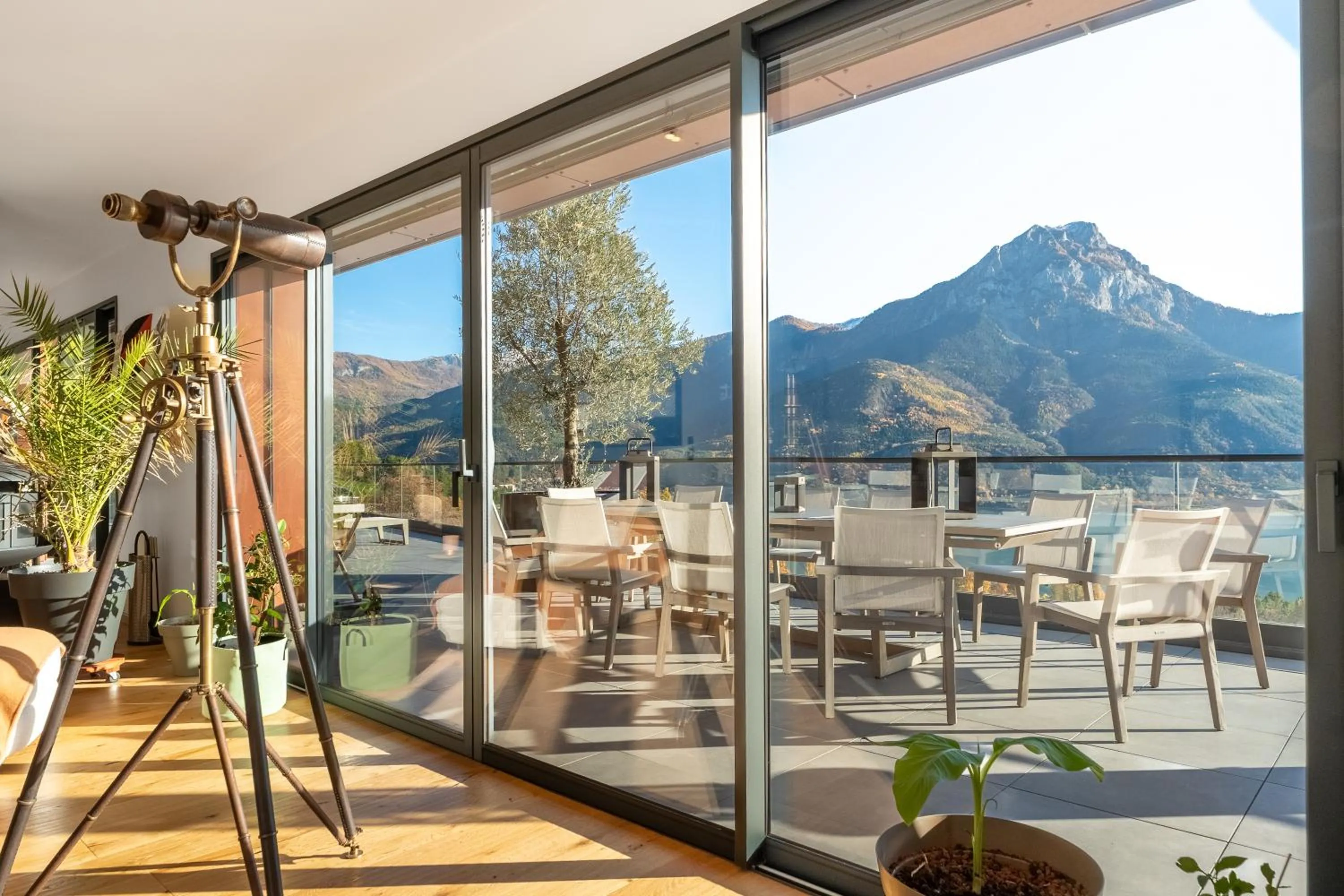 Living room in Les Restanques du lac