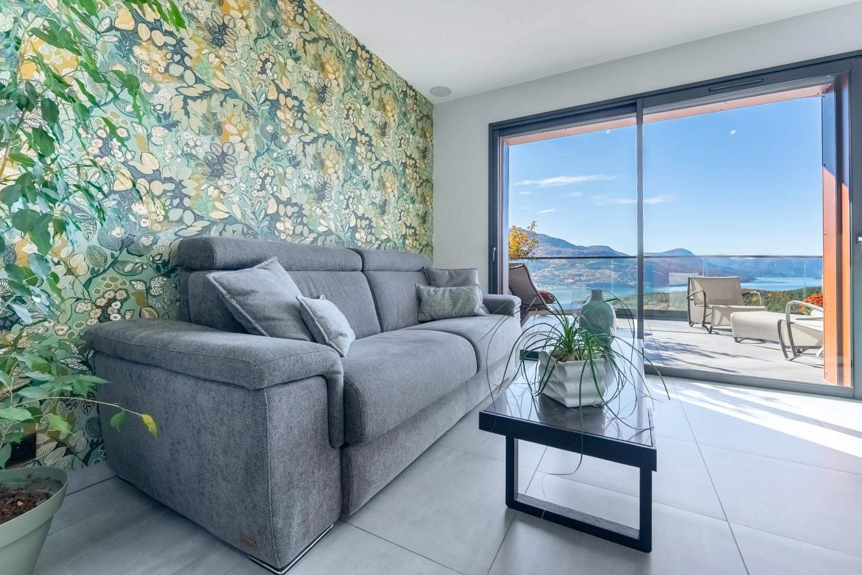 Living room in Les Restanques du lac