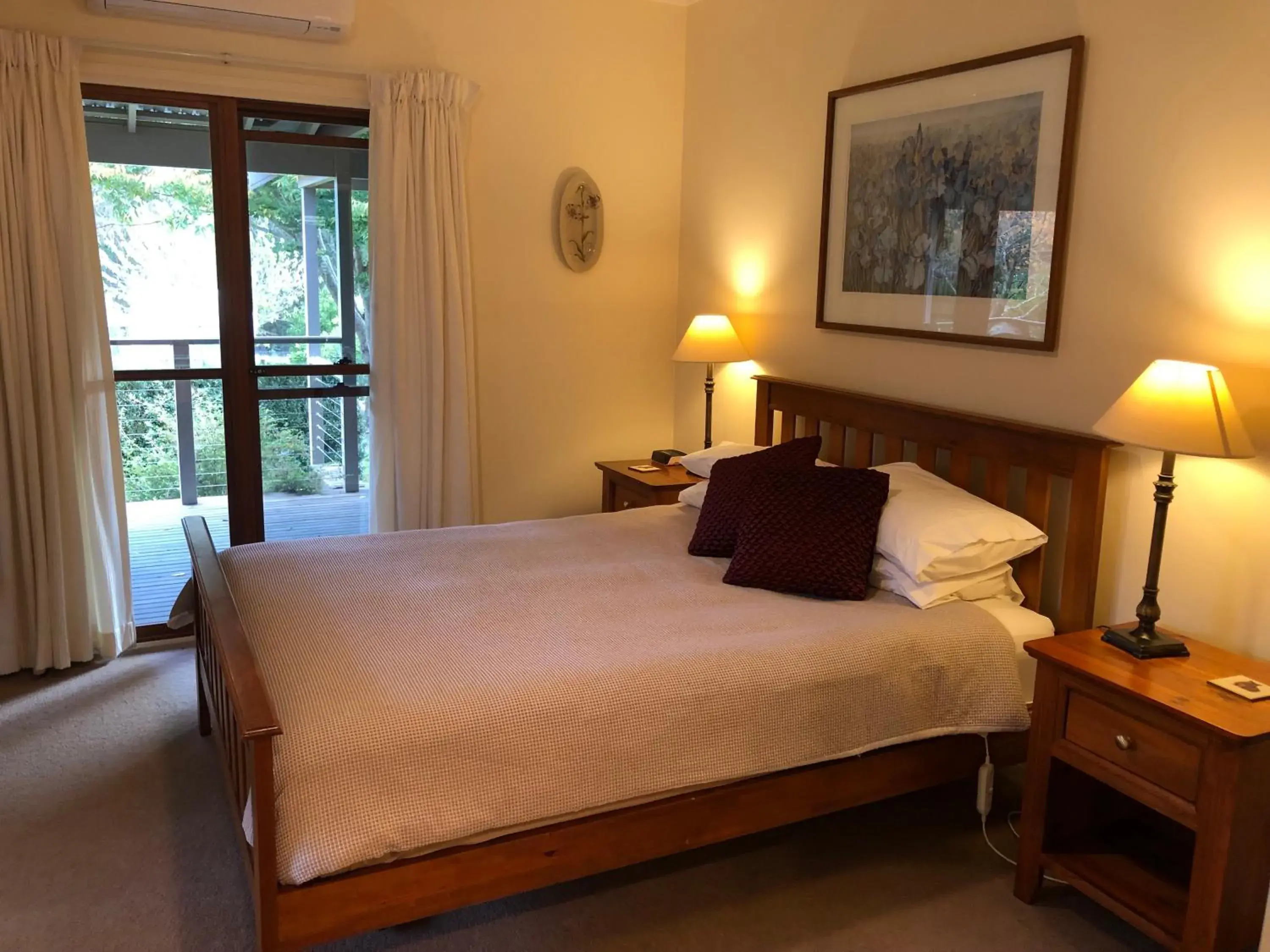 Double Room with Private Bathroom - single occupancy in Meriba B and B Double Room with Private Bathroom - single occupancy in Meriba B and B