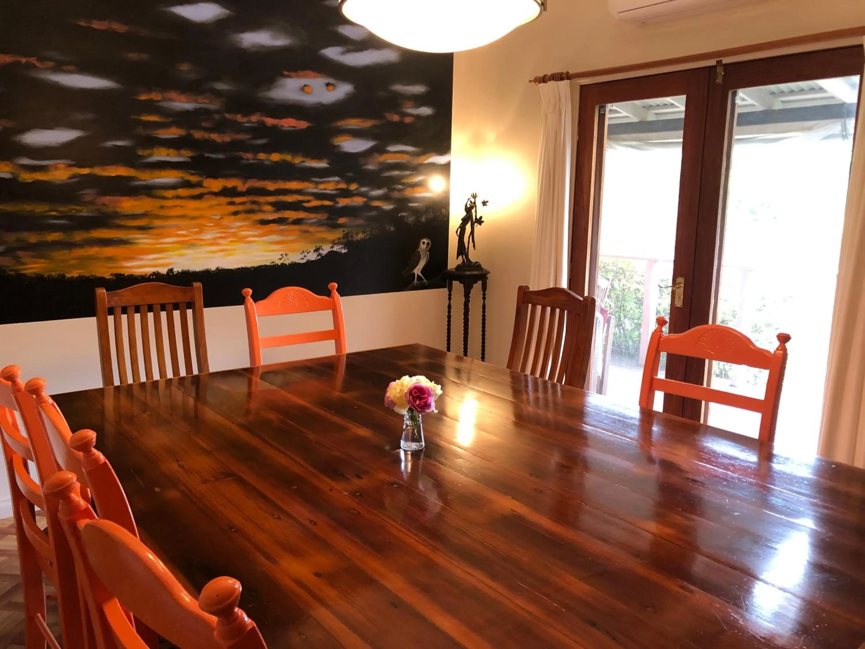 Dining area in Meriba B and B