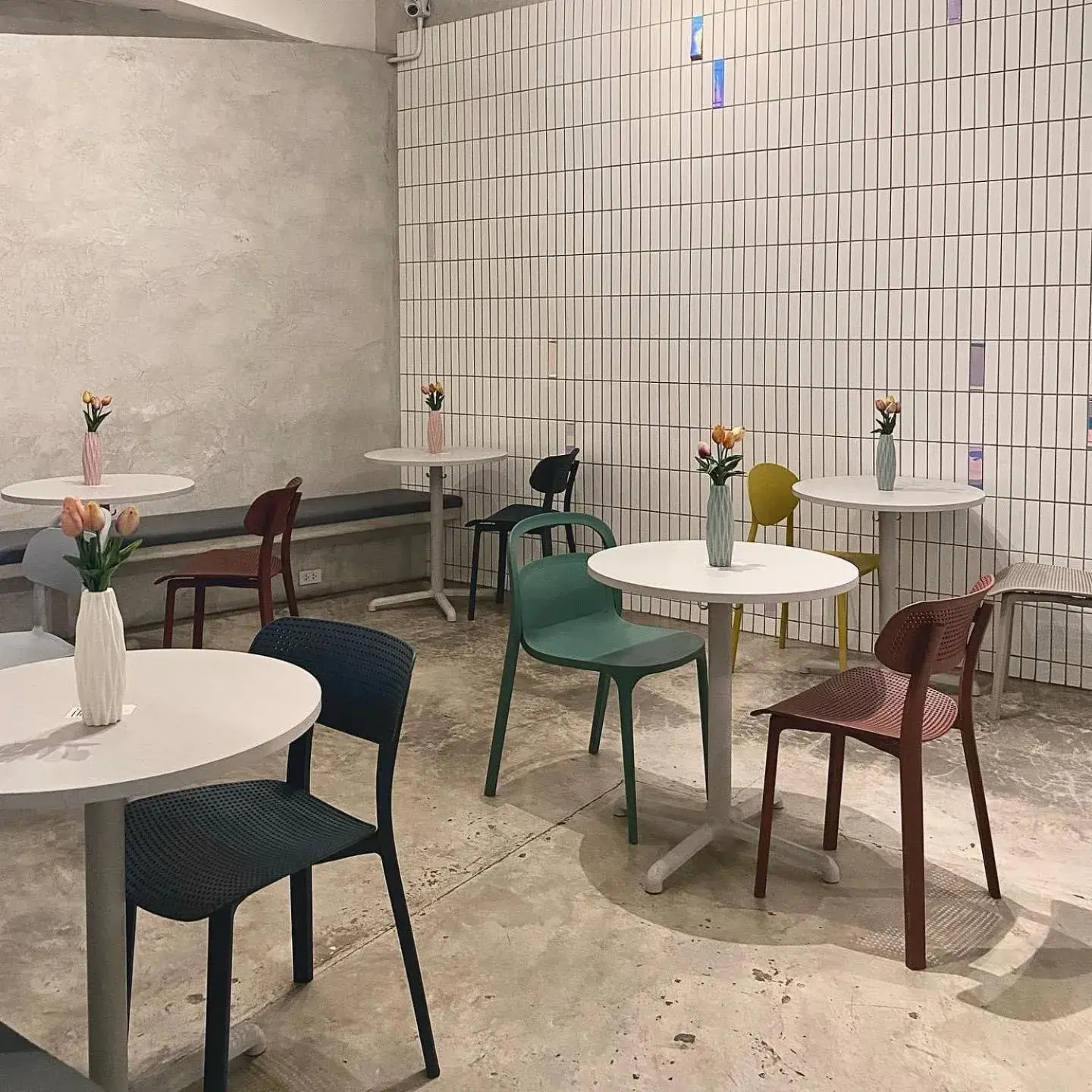 Restaurant/places to eat in E11 Hotel - BTS Punnawithi Restaurant/places to eat in E11 Hotel - BTS Punnawithi