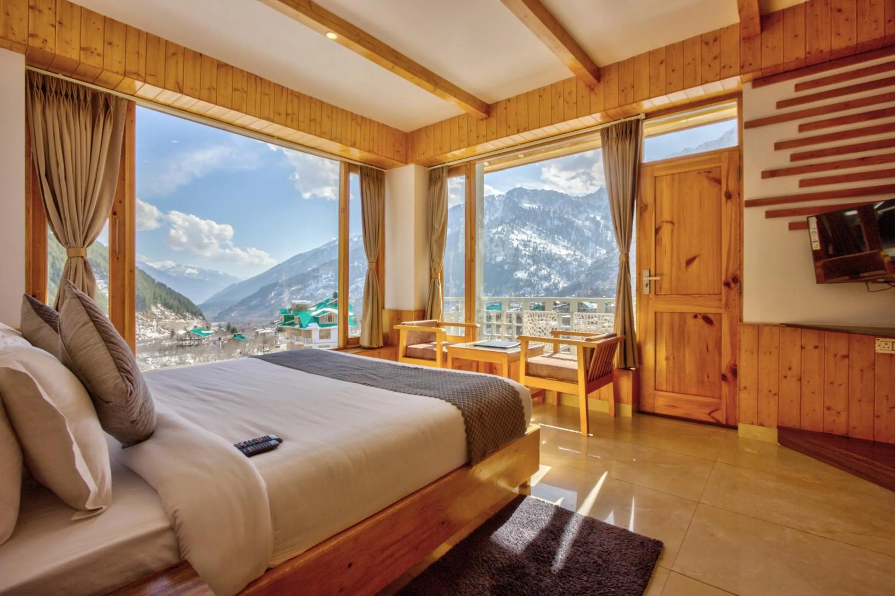 Bedroom, Bed in La Aero Resort Home in Snow Mountains