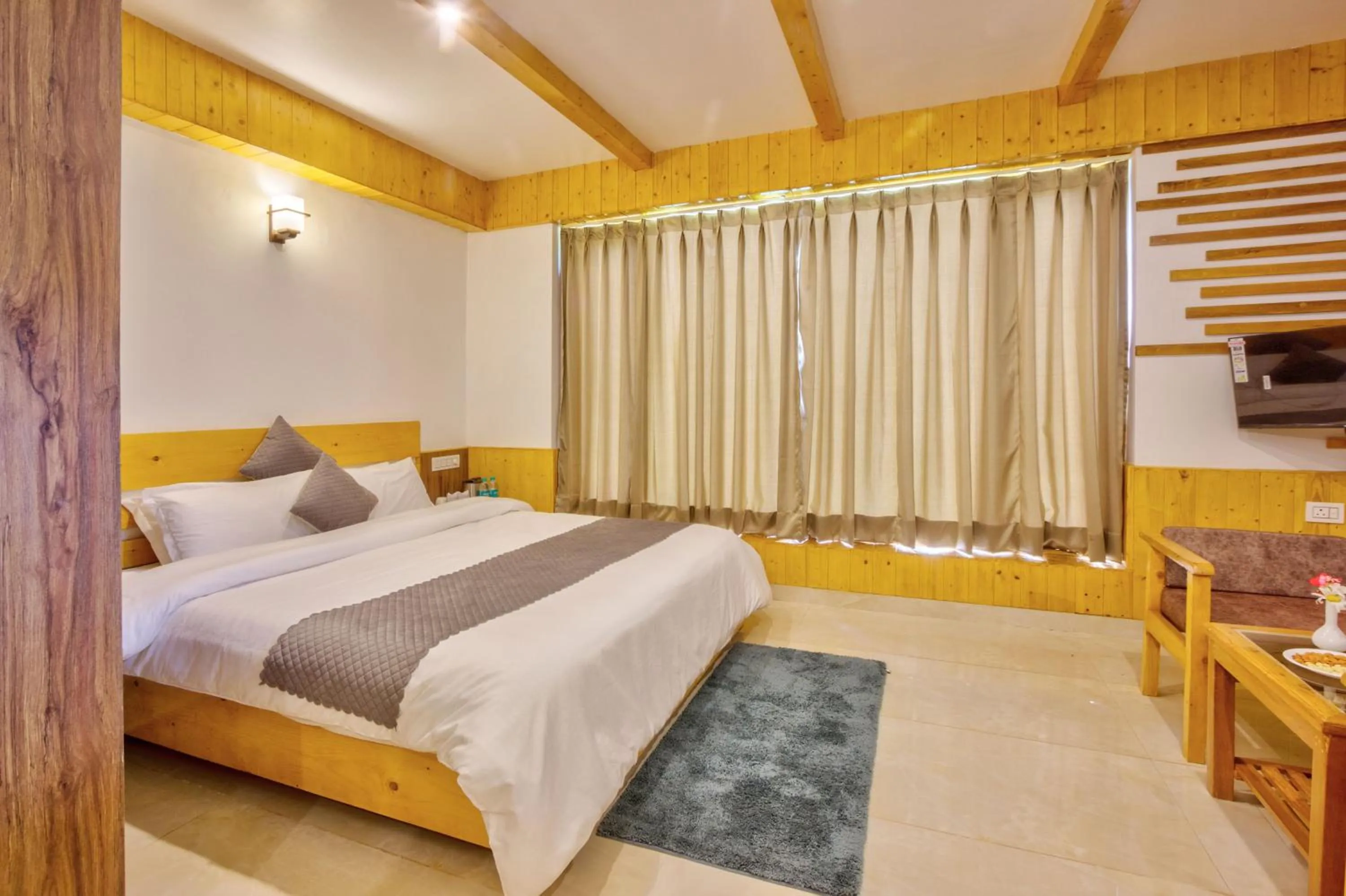 Bed in La Aero Resort Home in Snow Mountains