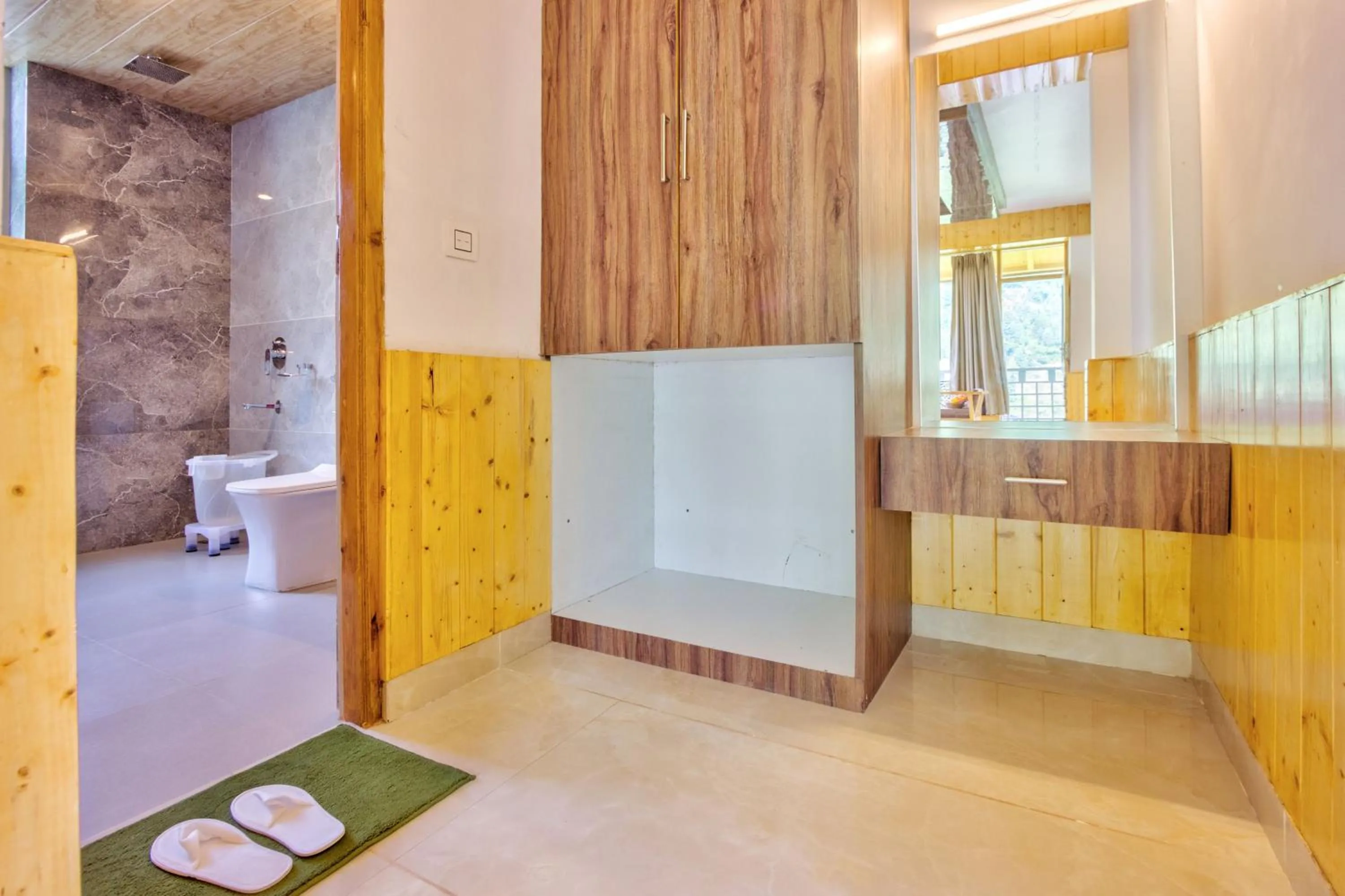 wardrobe in La Aero Resort Home in Snow Mountains