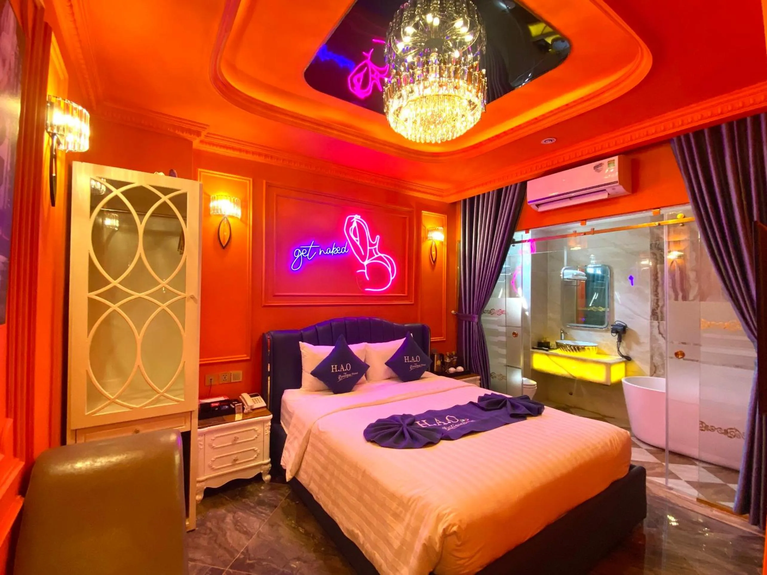 Bed in H A O Boutique Hotel