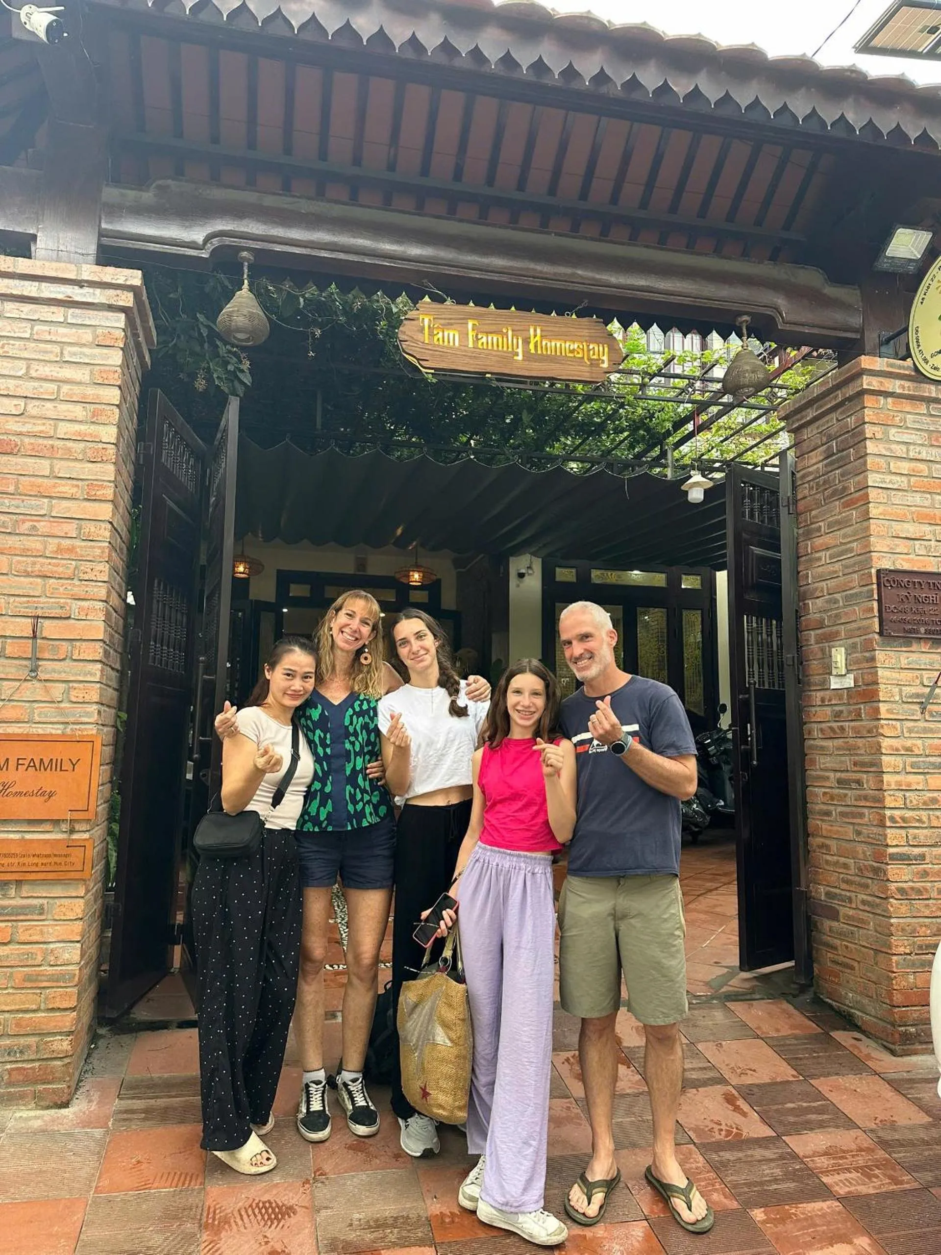 group of guests in Tâm Family Homestay-Huế