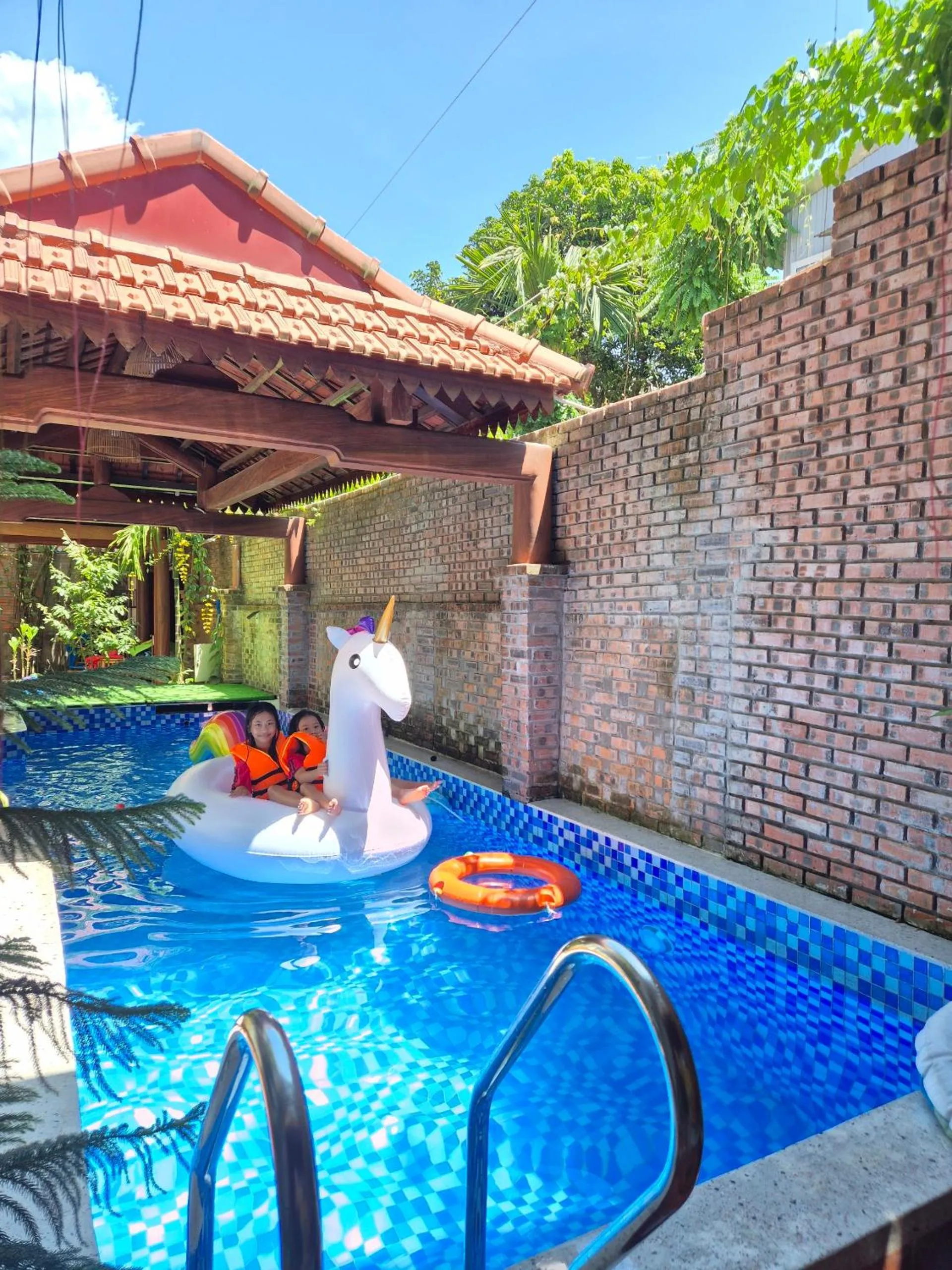 Swimming pool in Tâm Family Homestay-Huế