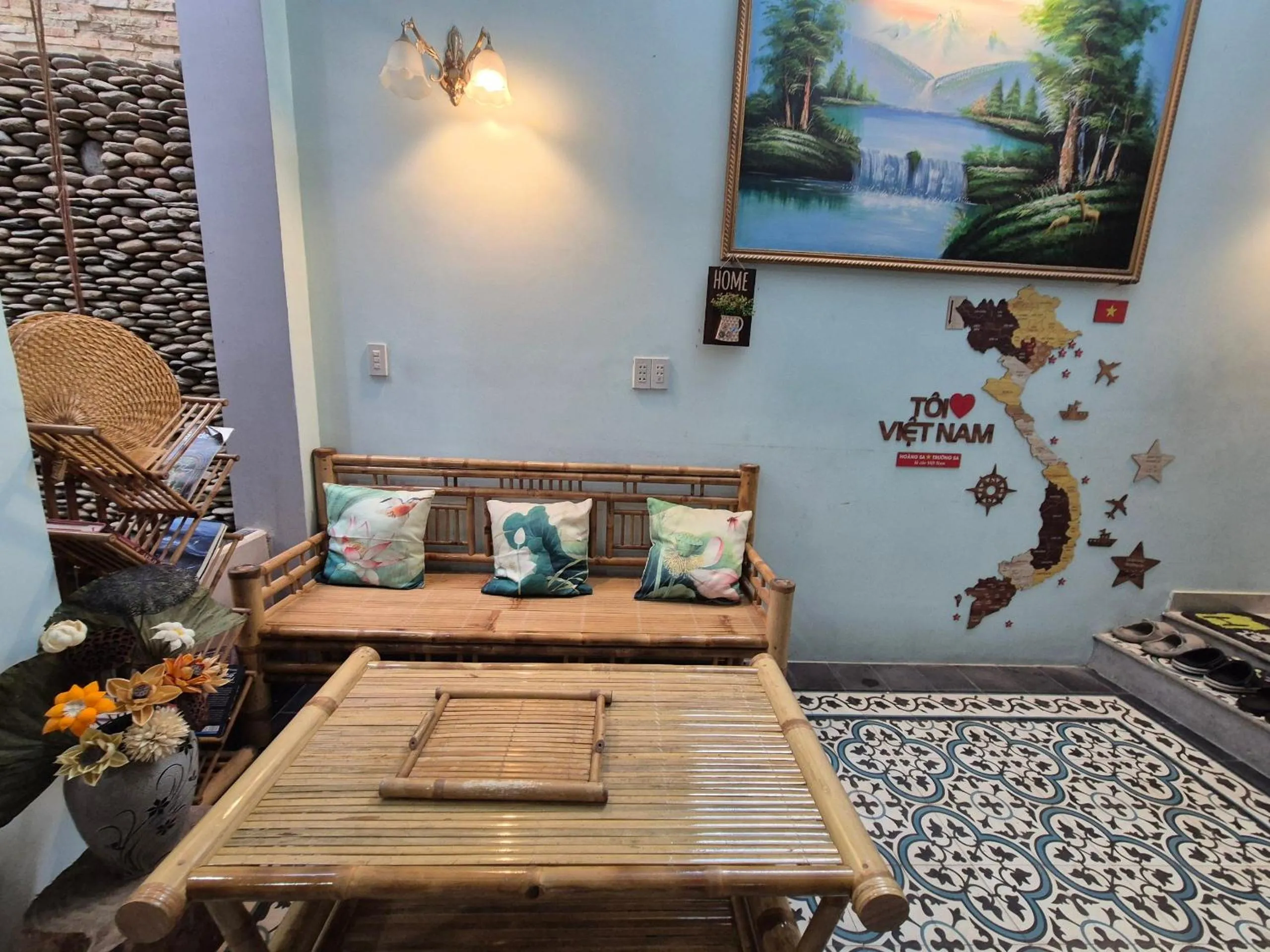 Seating area in Tâm Family Homestay-Huế