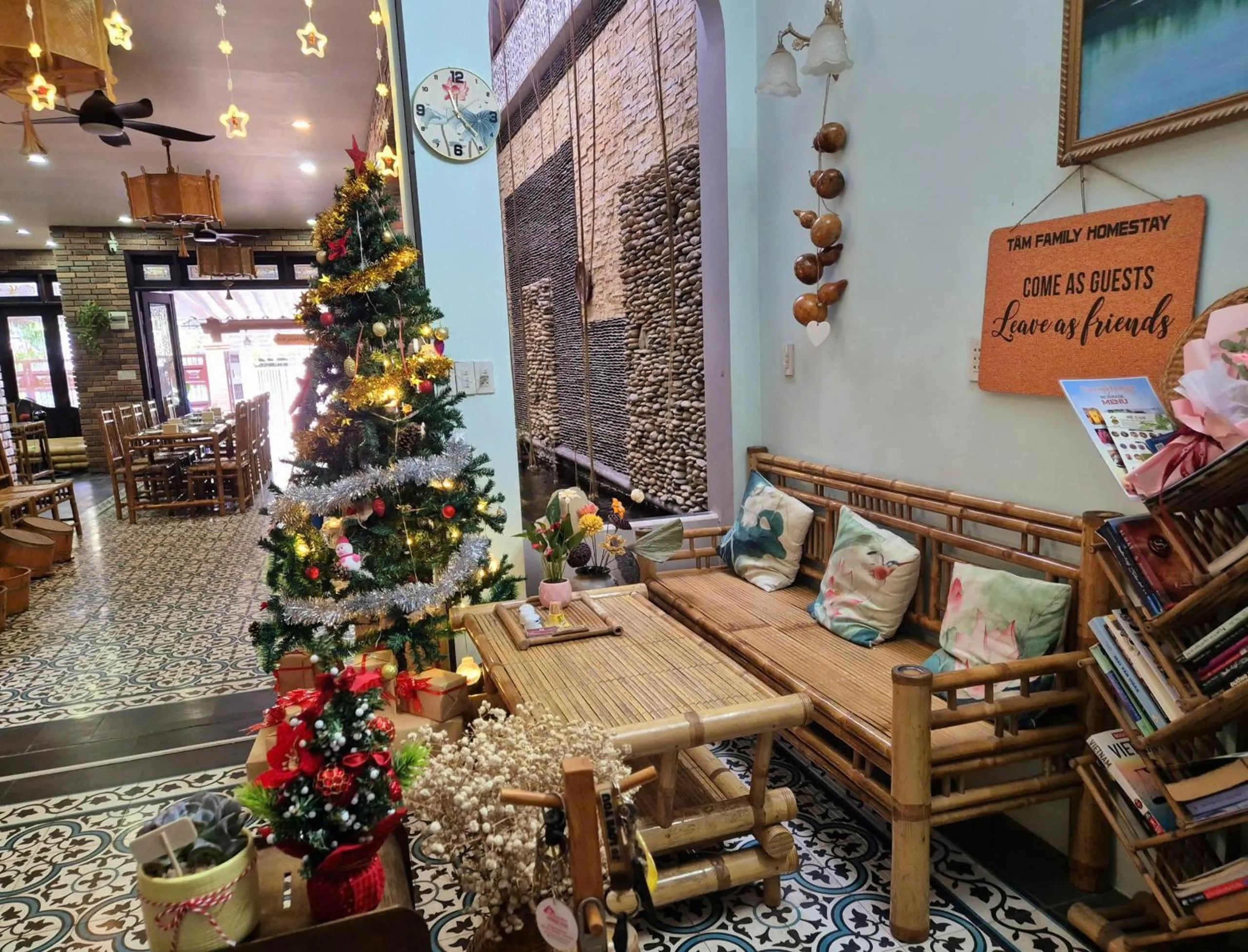 Property building in Tâm Family Homestay-Huế