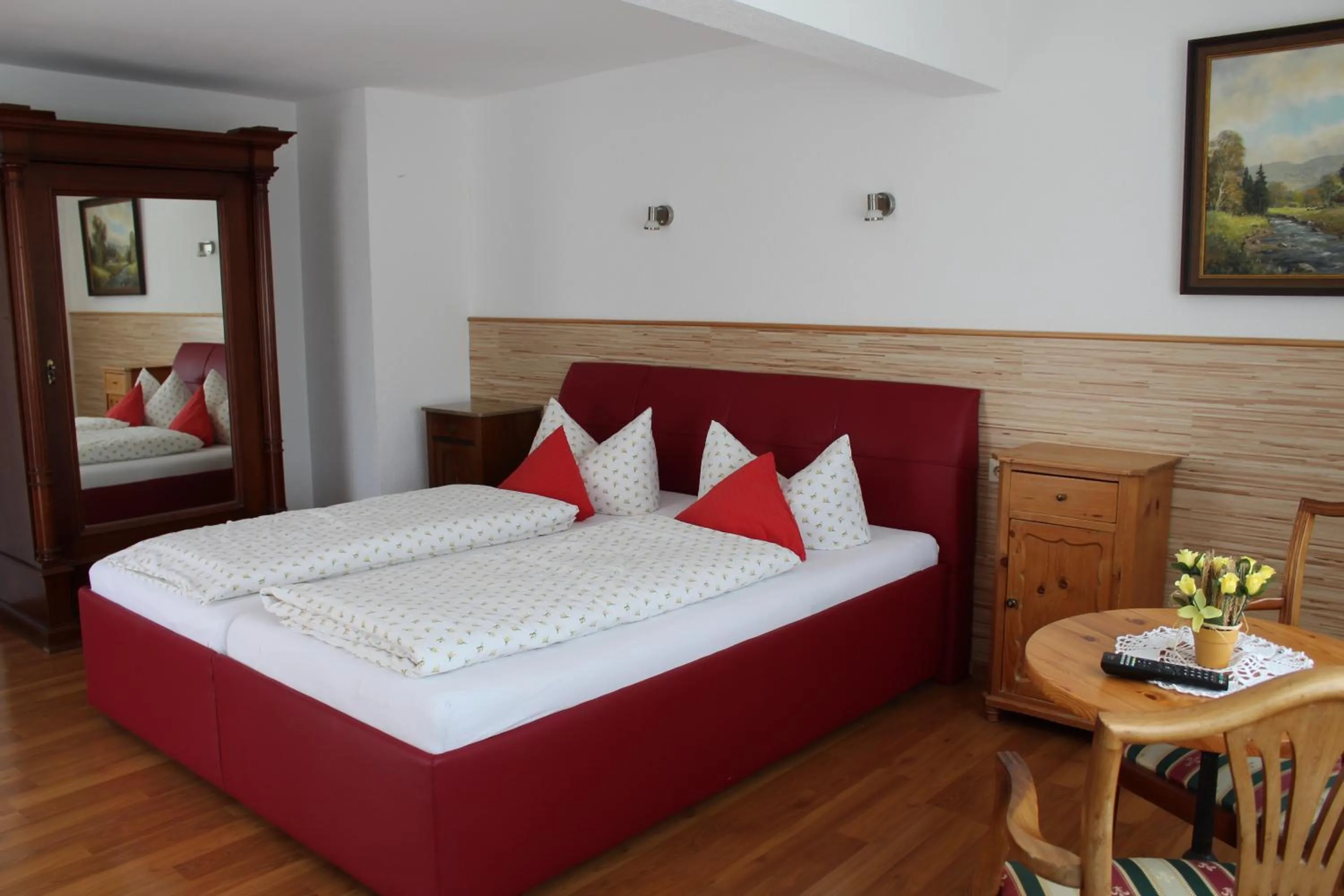One-Bedroom Apartment - single occupancy in Gästehaus Pfefferle Hotel garni und Ferienwohnungen