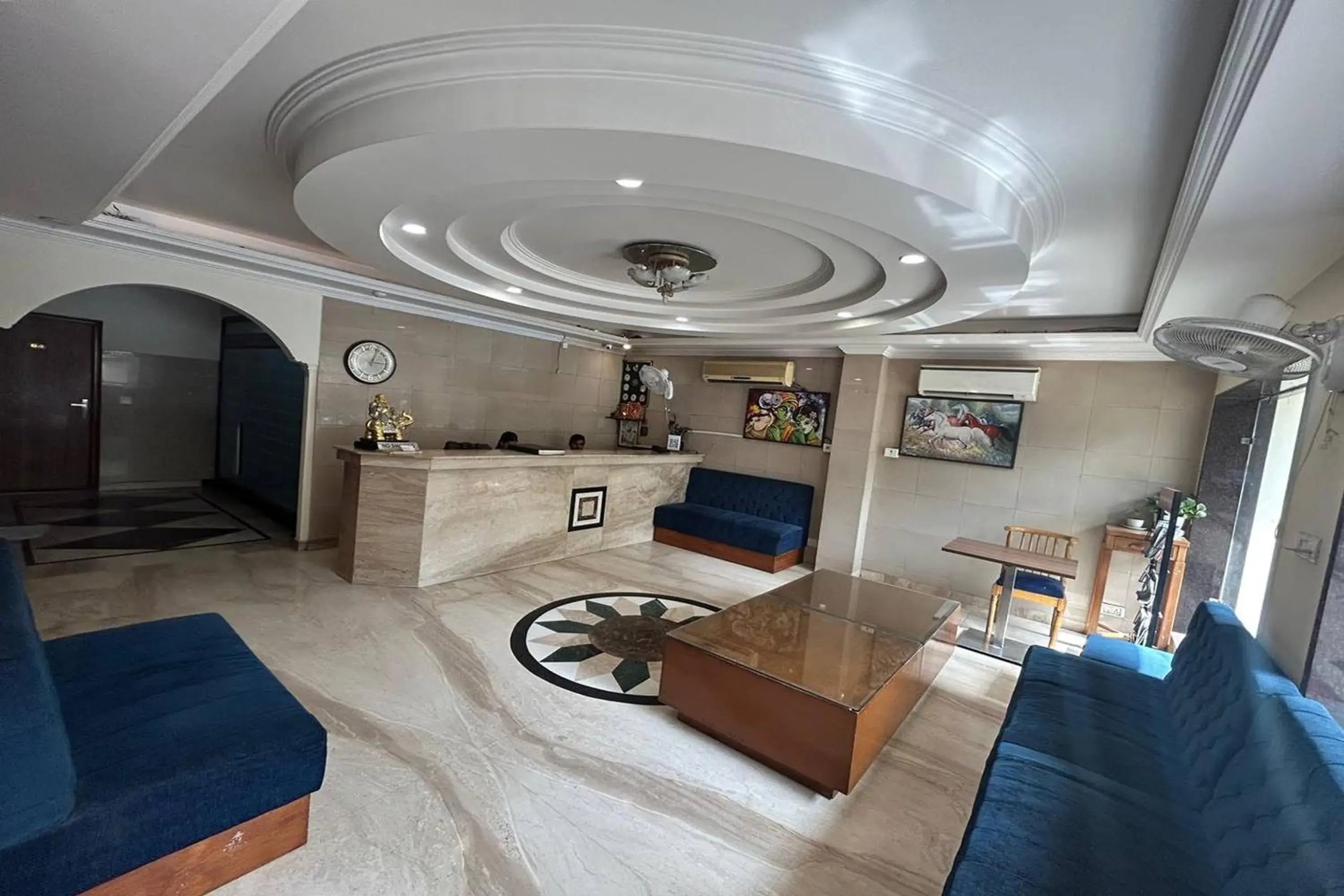 Lobby or reception in HOTEL SINGH CONTINETAL Lobby or reception in HOTEL SINGH CONTINETAL