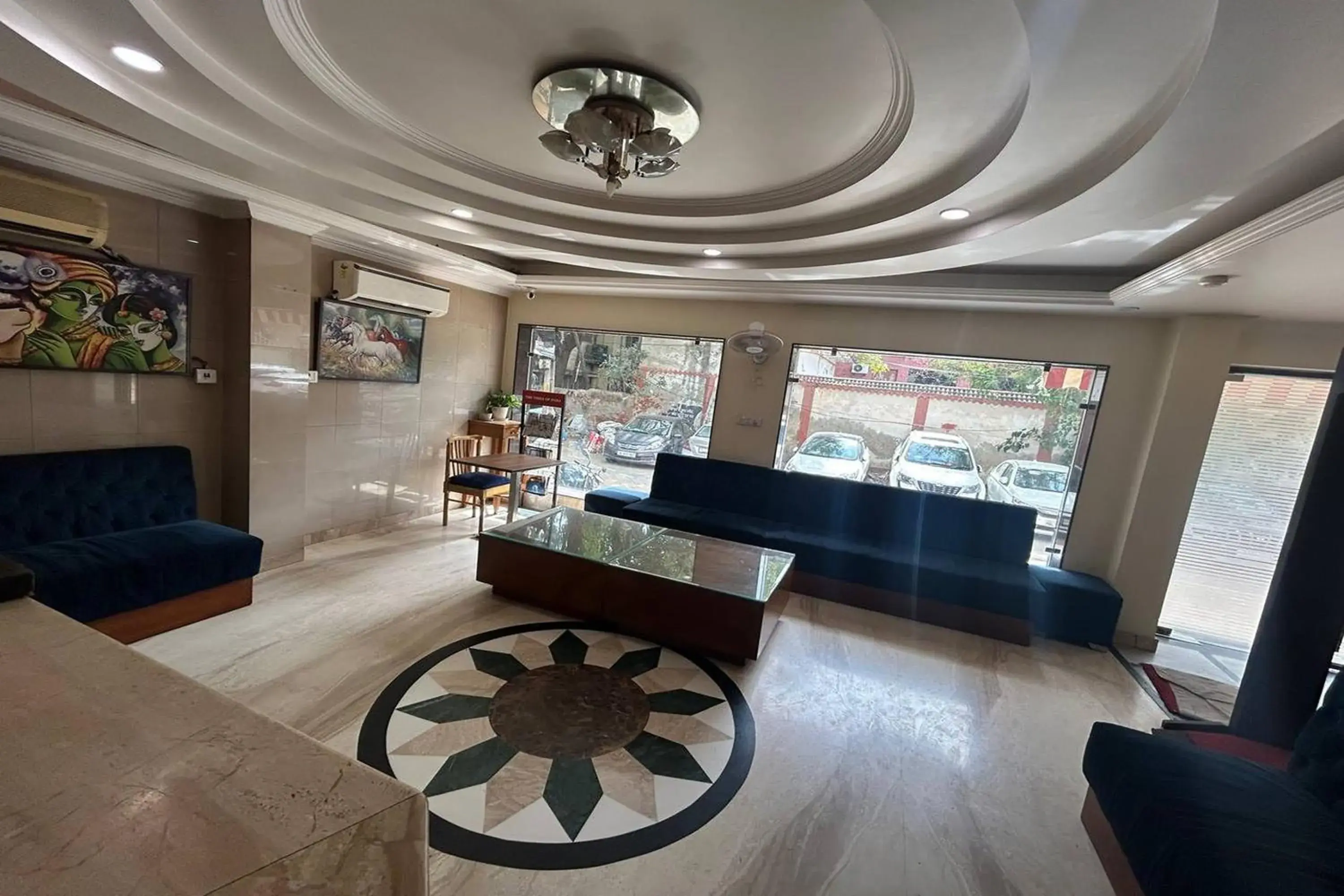 Restaurant/places to eat in HOTEL SINGH CONTINETAL Restaurant/places to eat in HOTEL SINGH CONTINETAL