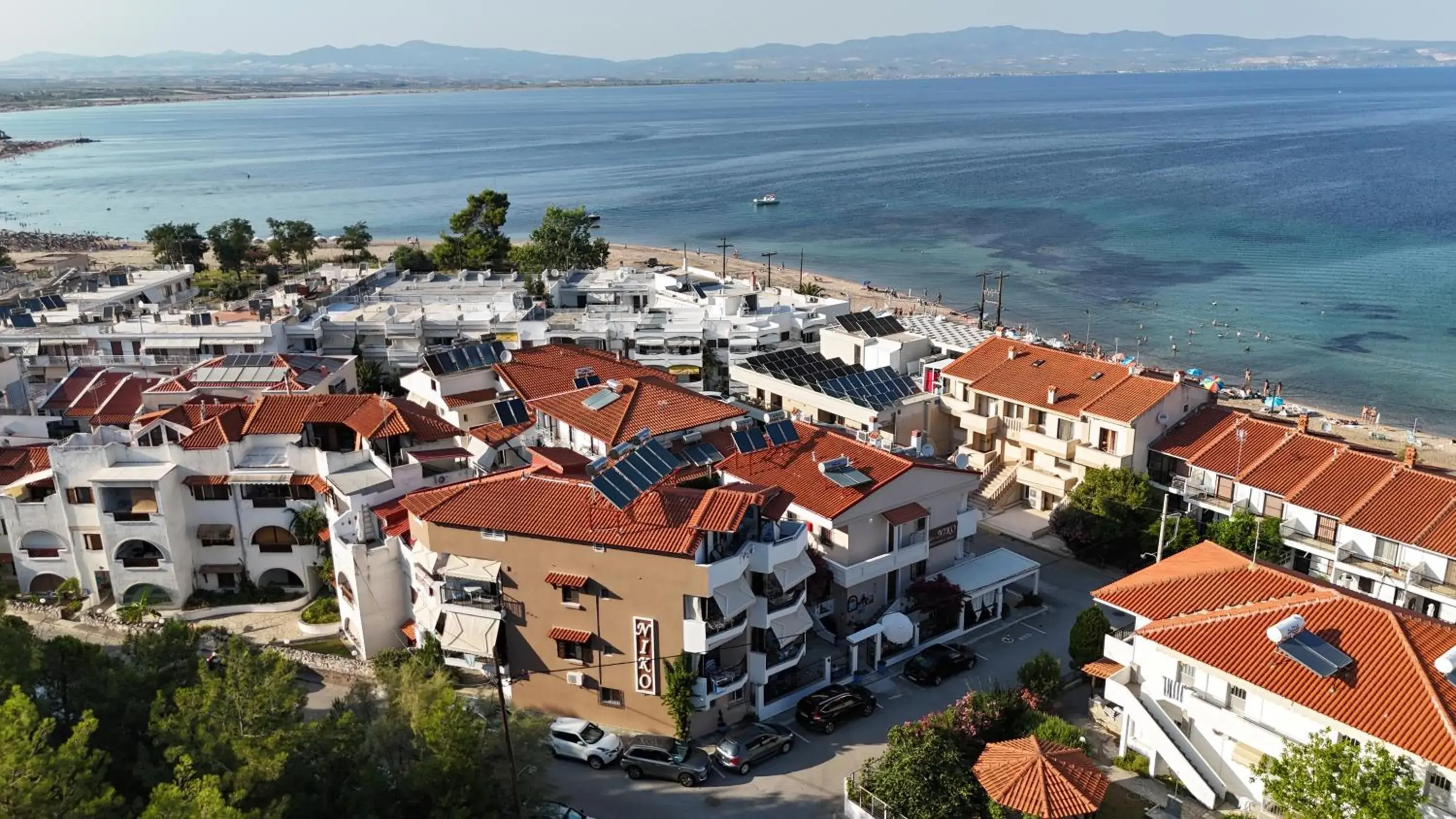 Haus Niko Apartments and Suites Haus Niko Apartments and Suites