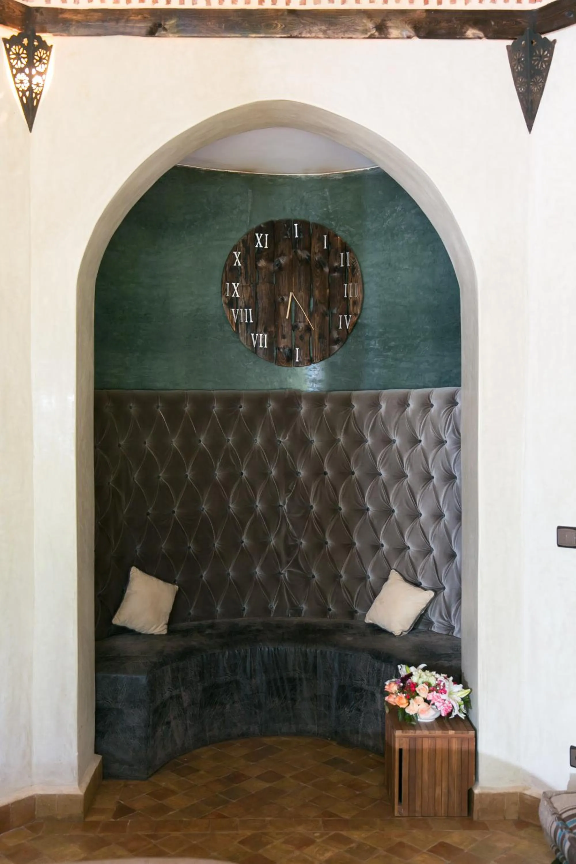 Decorative detail in Lodge K