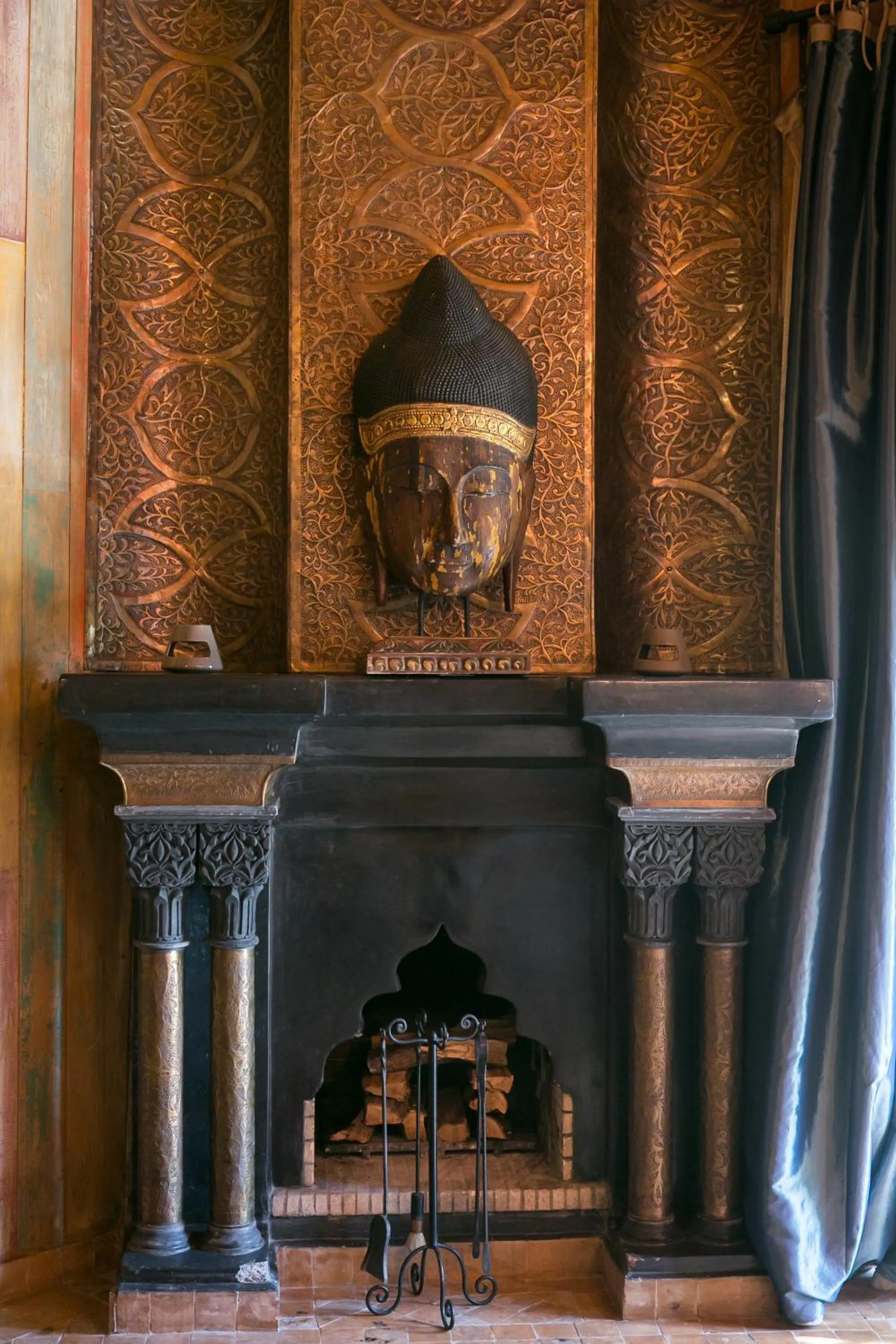 Decorative detail in Lodge K