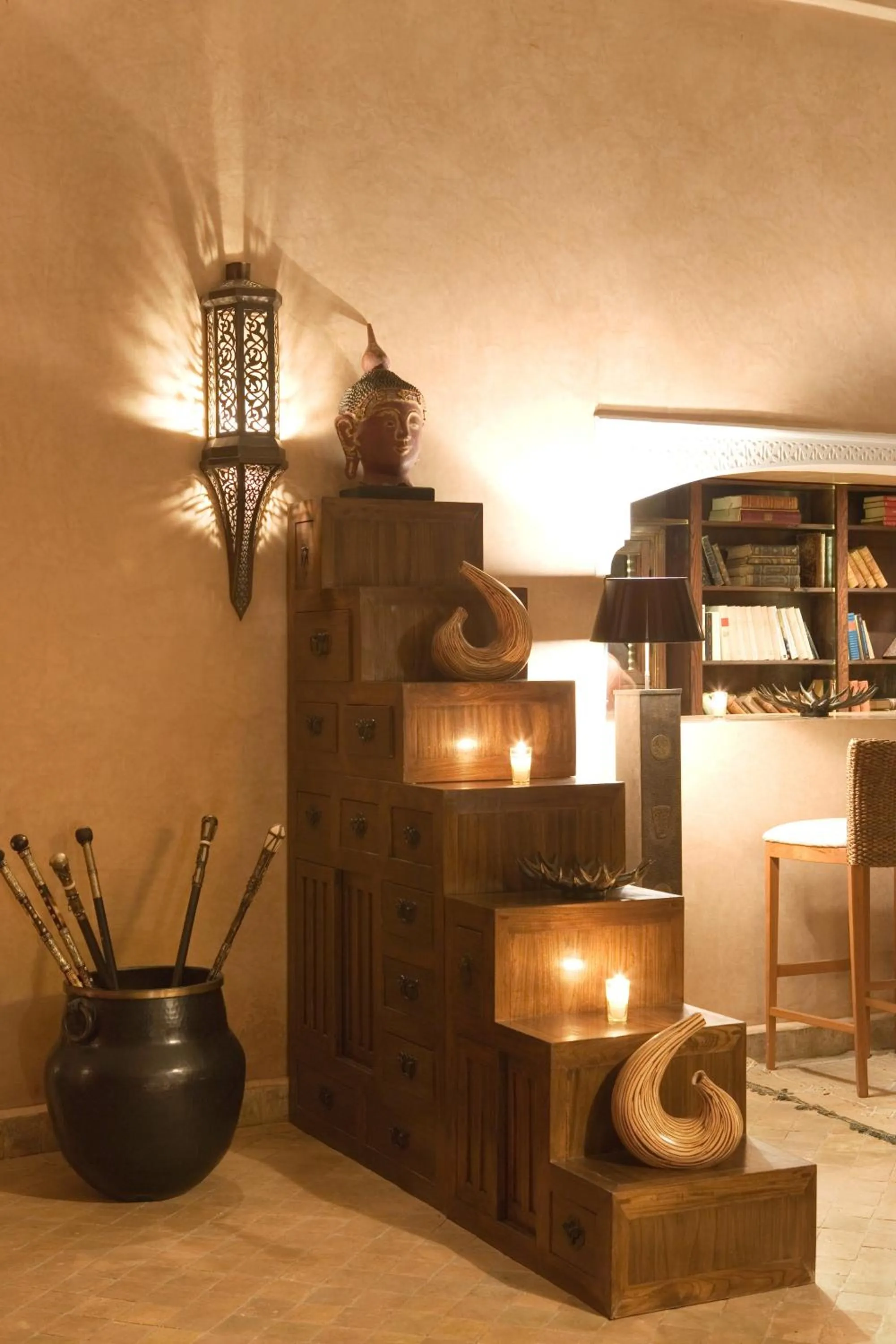 Decorative detail in Lodge K