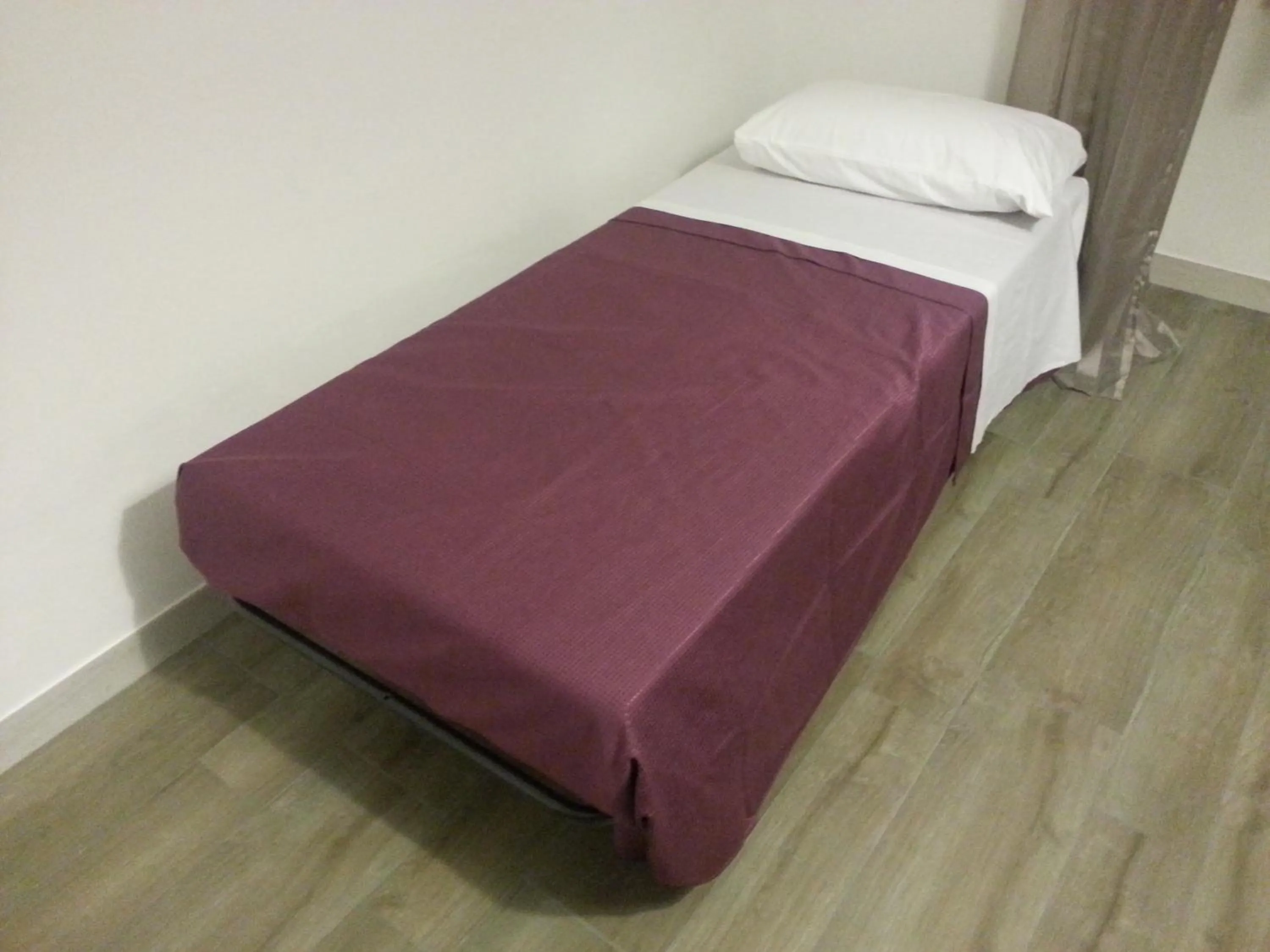 Decorative detail, Bed in Appartamento B&B Suite Stefanelli