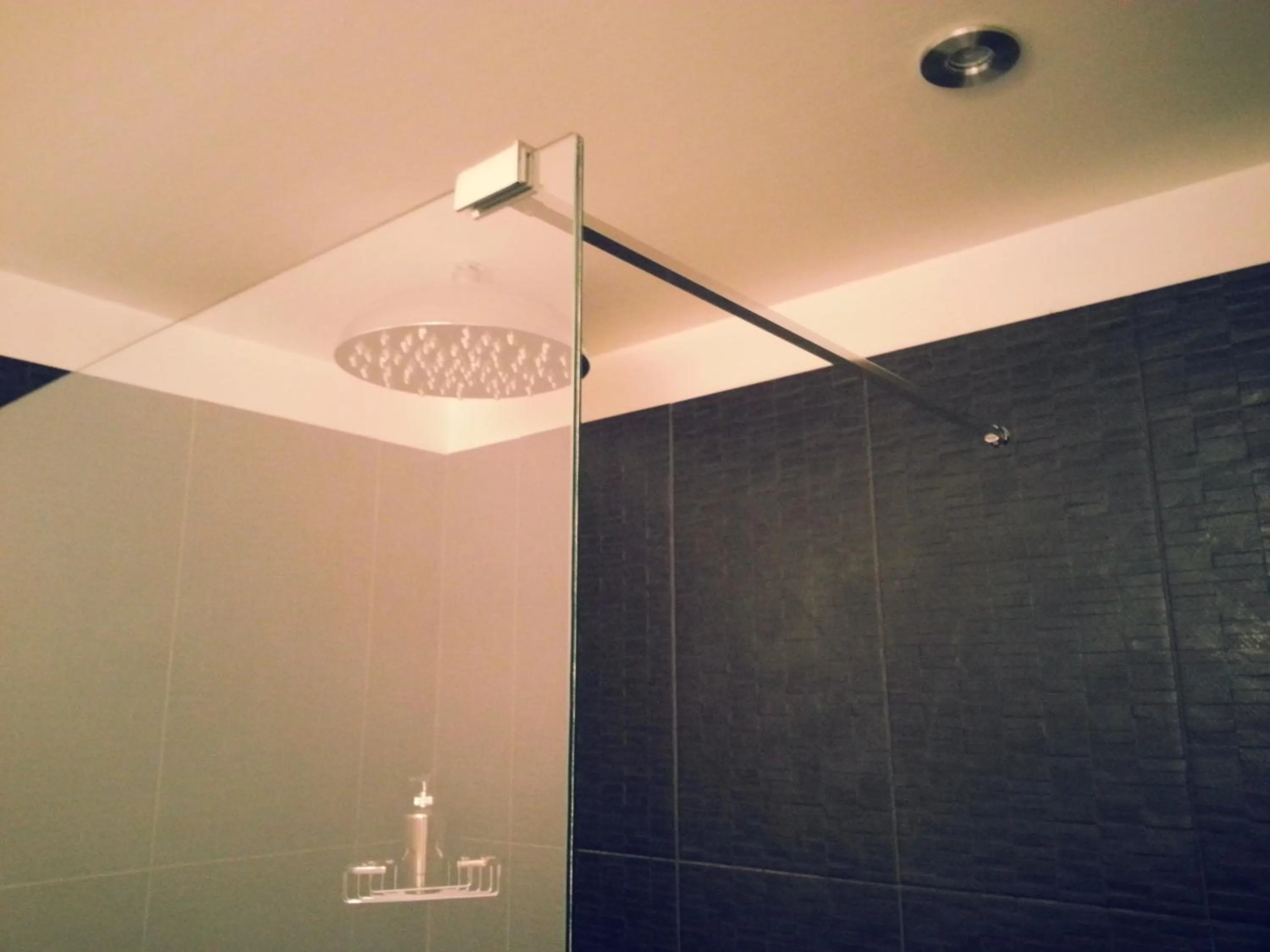Shower in Appartamento B&B Suite Stefanelli