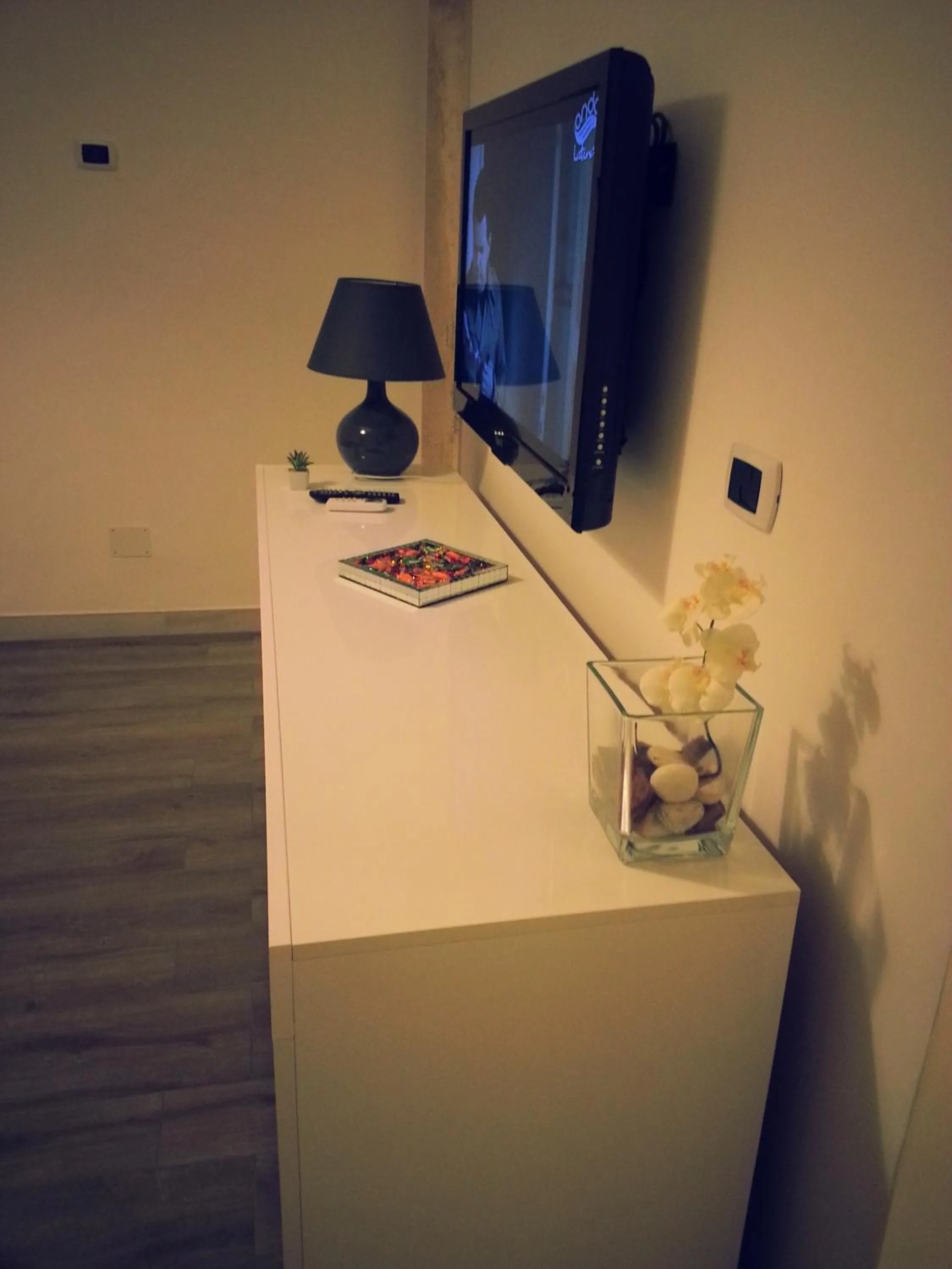 Communal lounge/ TV room in Appartamento B&B Suite Stefanelli