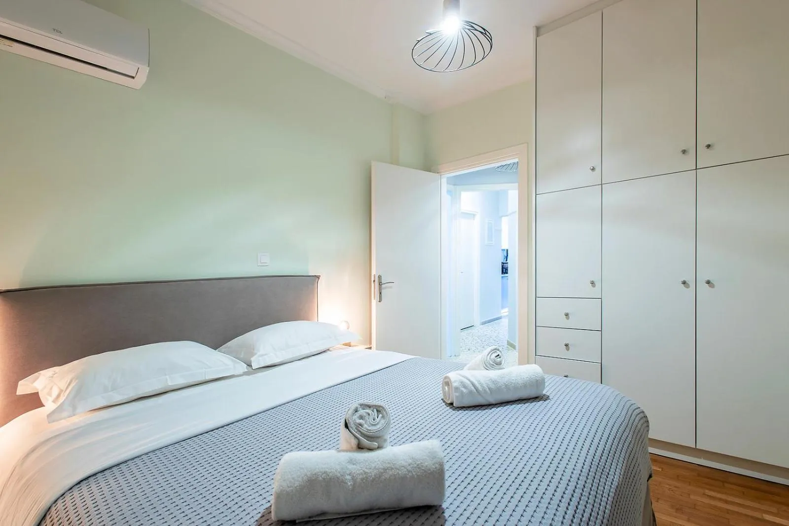 Bed in Aris123 by Smart Cozy Suites - Apartments in the heart of Athens - 5 minutes from metro - Available 24hr