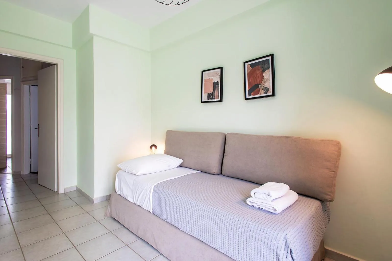 Bed in Aris123 by Smart Cozy Suites - Apartments in the heart of Athens - 5 minutes from metro - Available 24hr