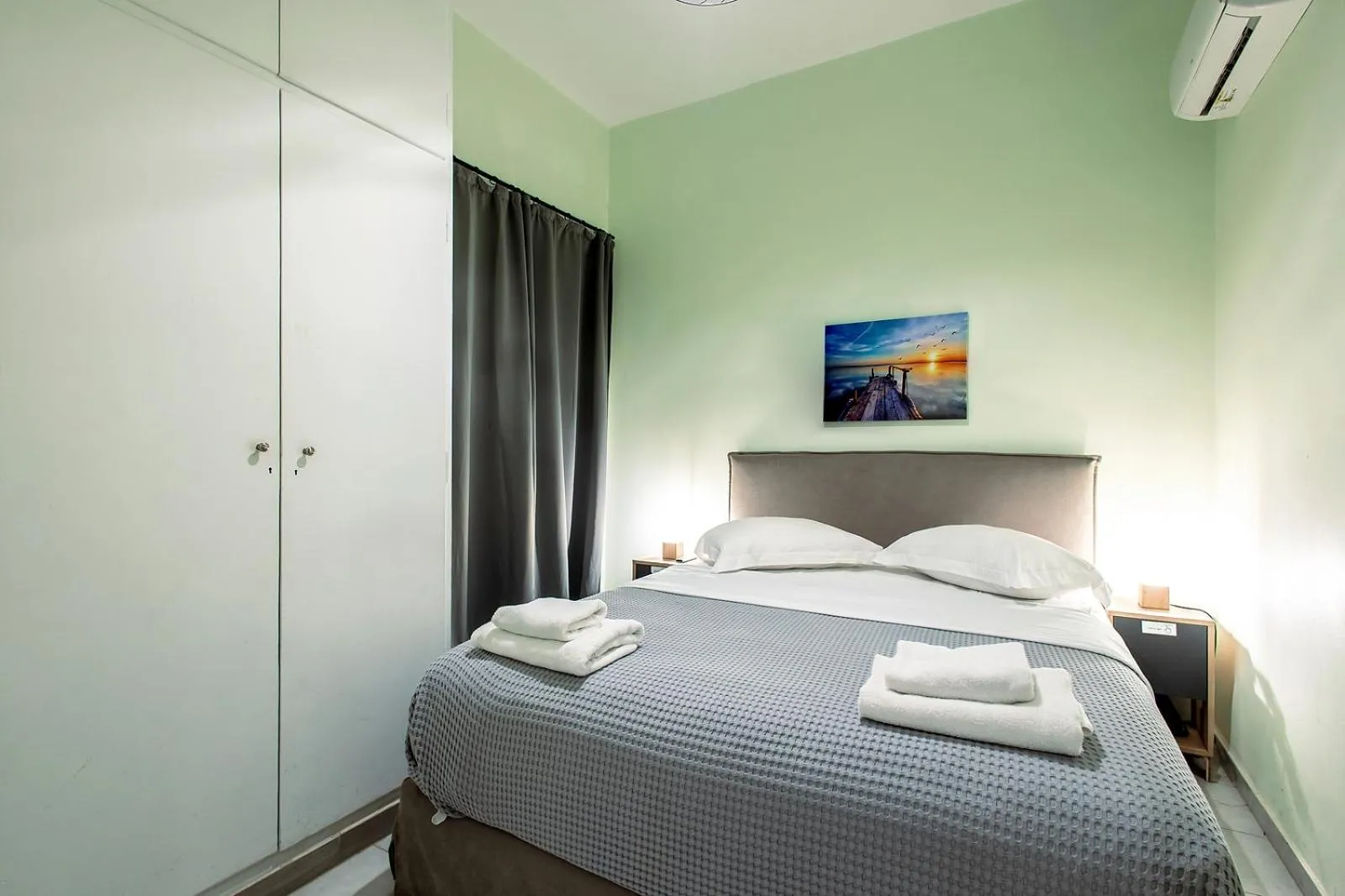 Bed in Aris123 by Smart Cozy Suites - Apartments in the heart of Athens - 5 minutes from metro - Available 24hr
