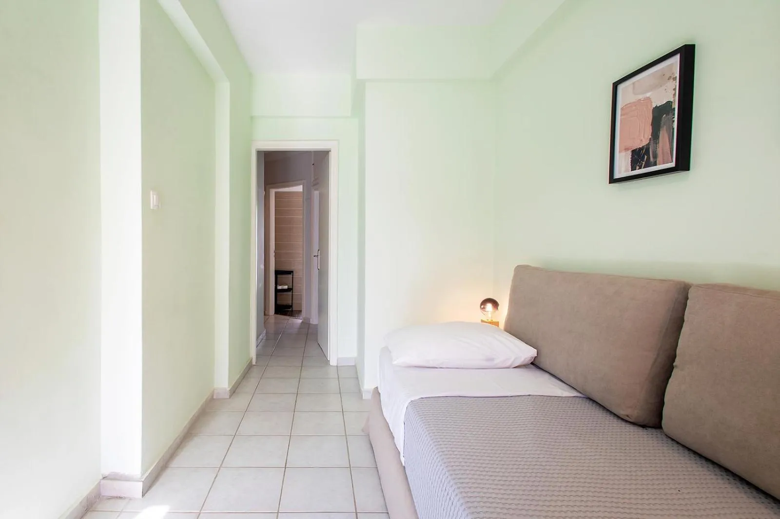 Bed in Aris123 by Smart Cozy Suites - Apartments in the heart of Athens - 5 minutes from metro - Available 24hr