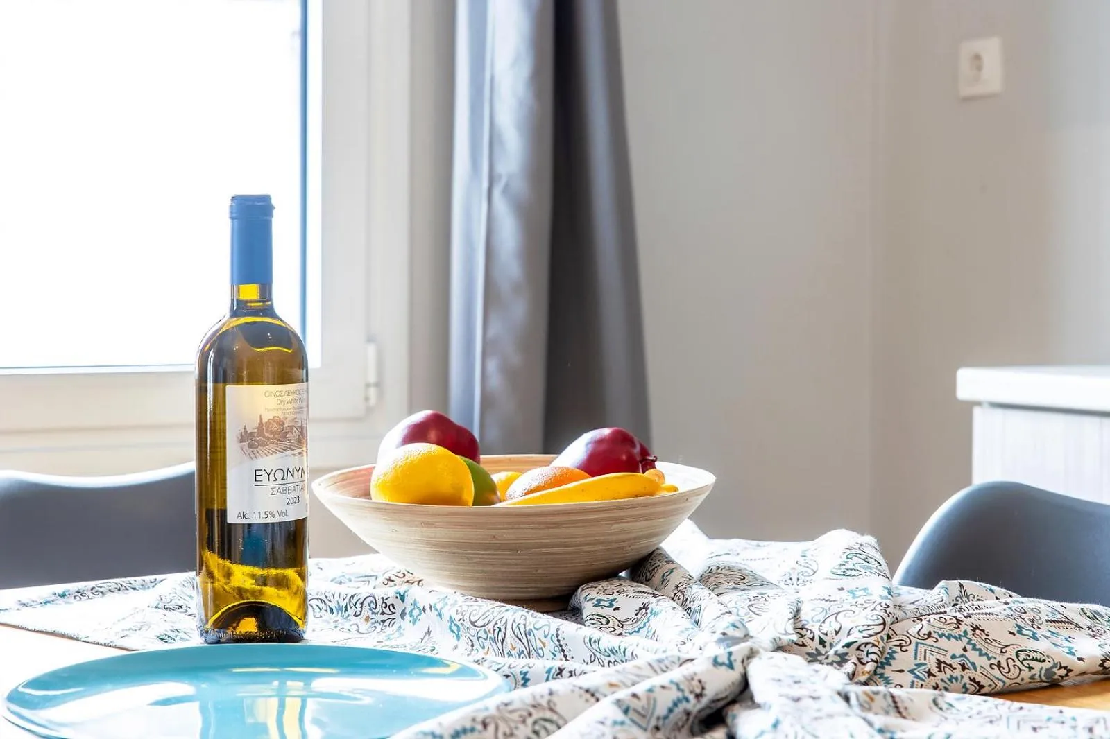 Dining area in Aris123 by Smart Cozy Suites - Apartments in the heart of Athens - 5 minutes from metro - Available 24hr