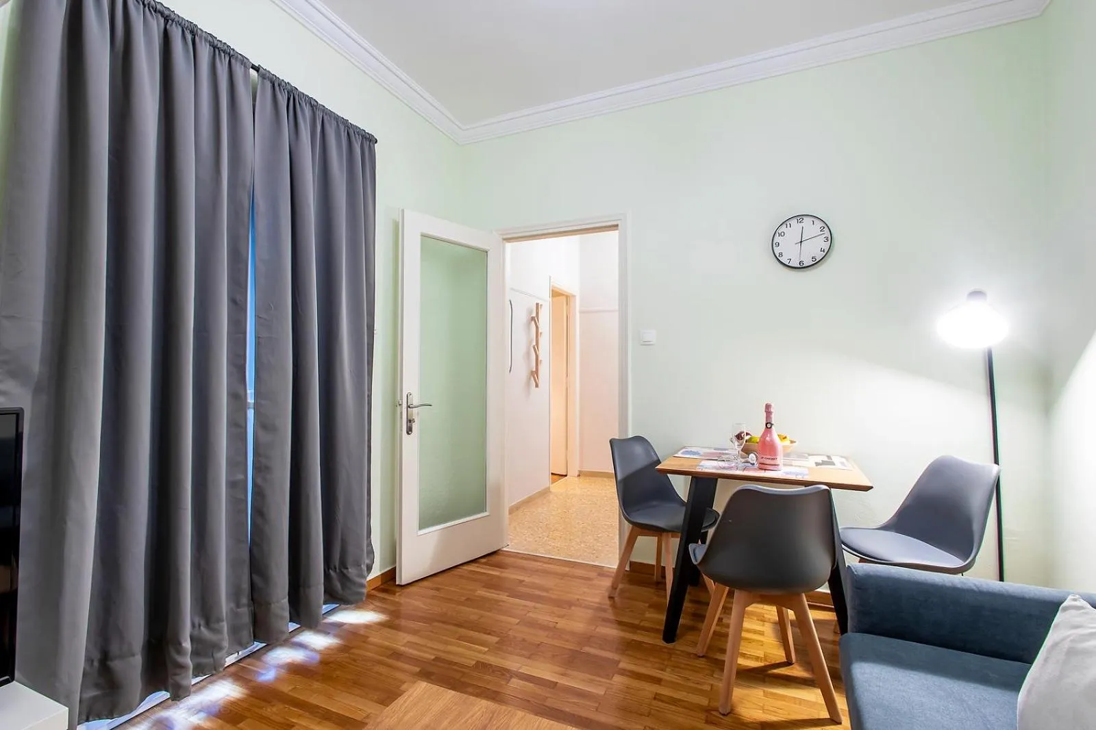 Living room in Aris123 by Smart Cozy Suites - Apartments in the heart of Athens - 5 minutes from metro - Available 24hr