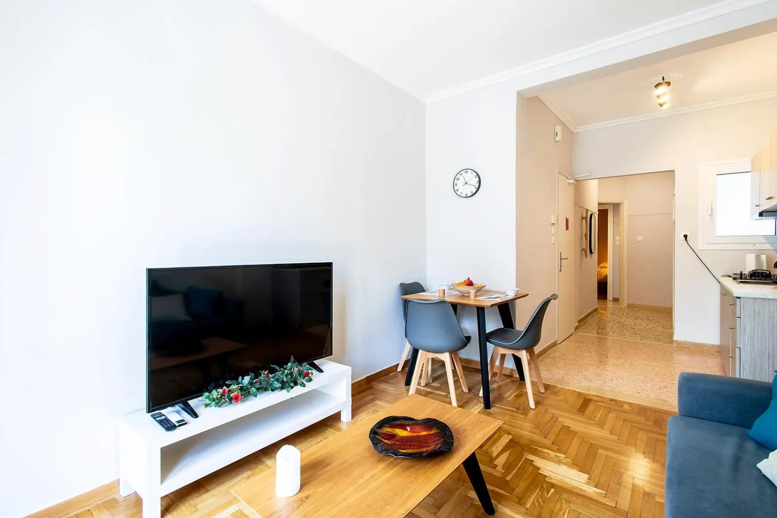 TV and multimedia in Aris123 by Smart Cozy Suites - Apartments in the heart of Athens - 5 minutes from metro - Available 24hr