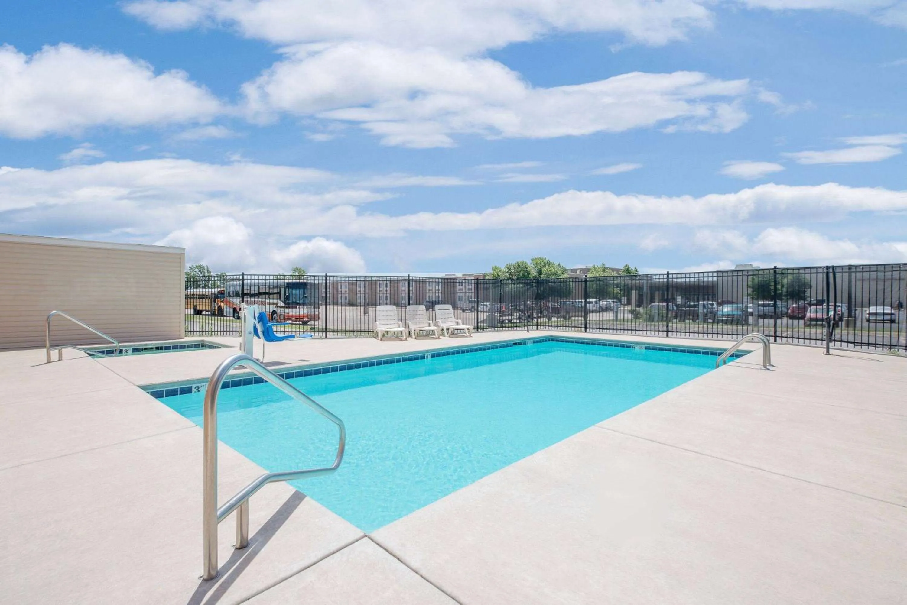 Pool view in Days Inn & Suites by Wyndham Hutchinson