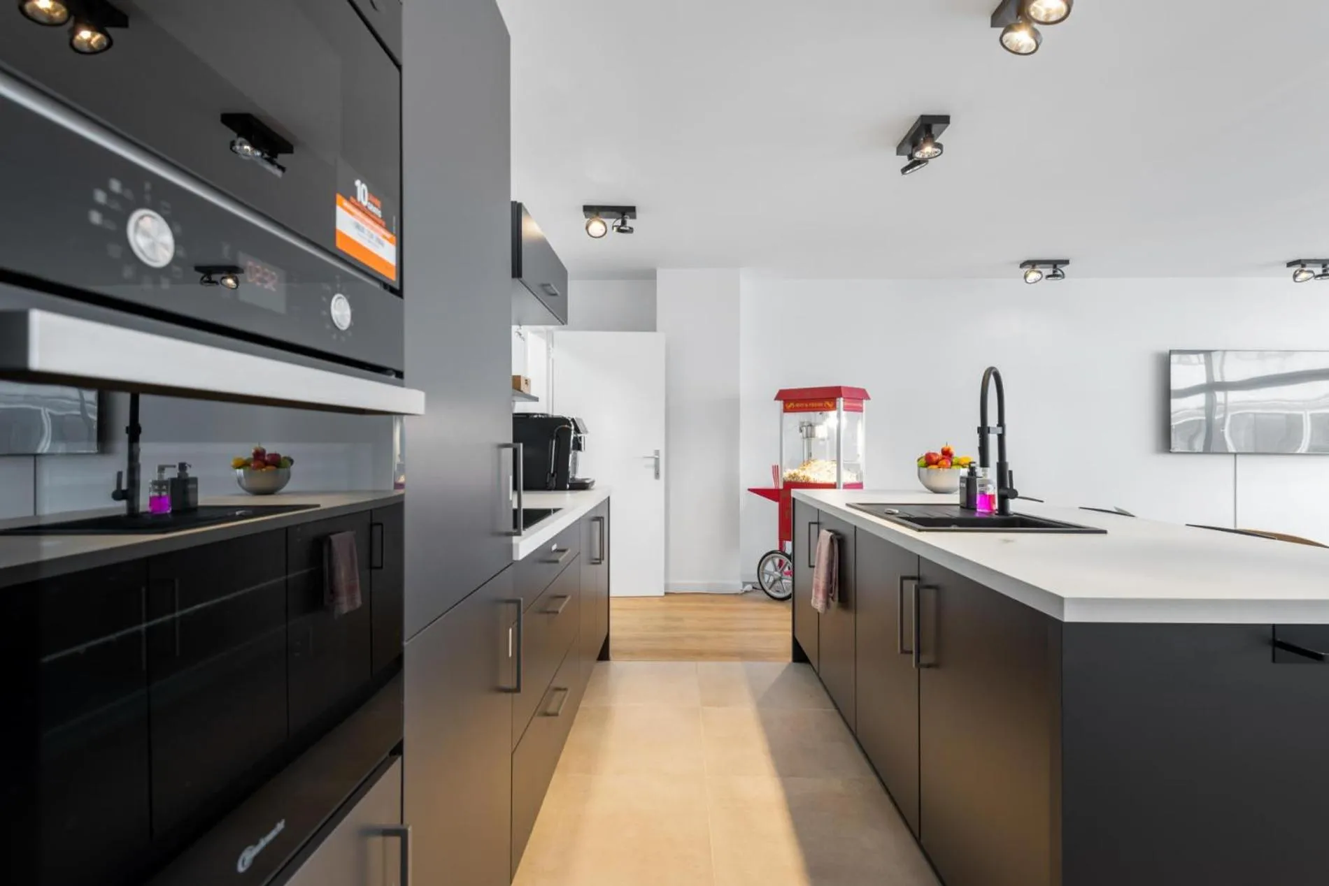 Cozy Antwerp - City Family Apartment with Parking