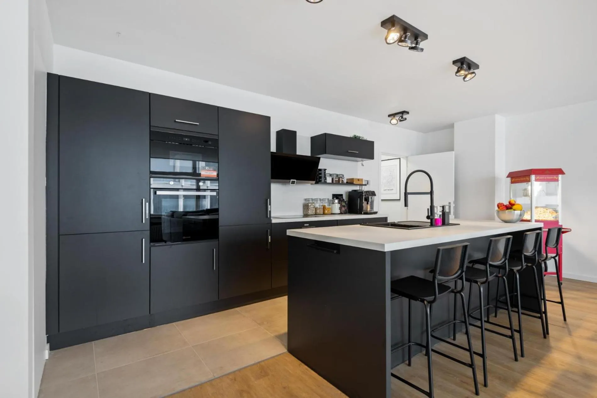 Cozy Antwerp - City Family Apartment with Parking