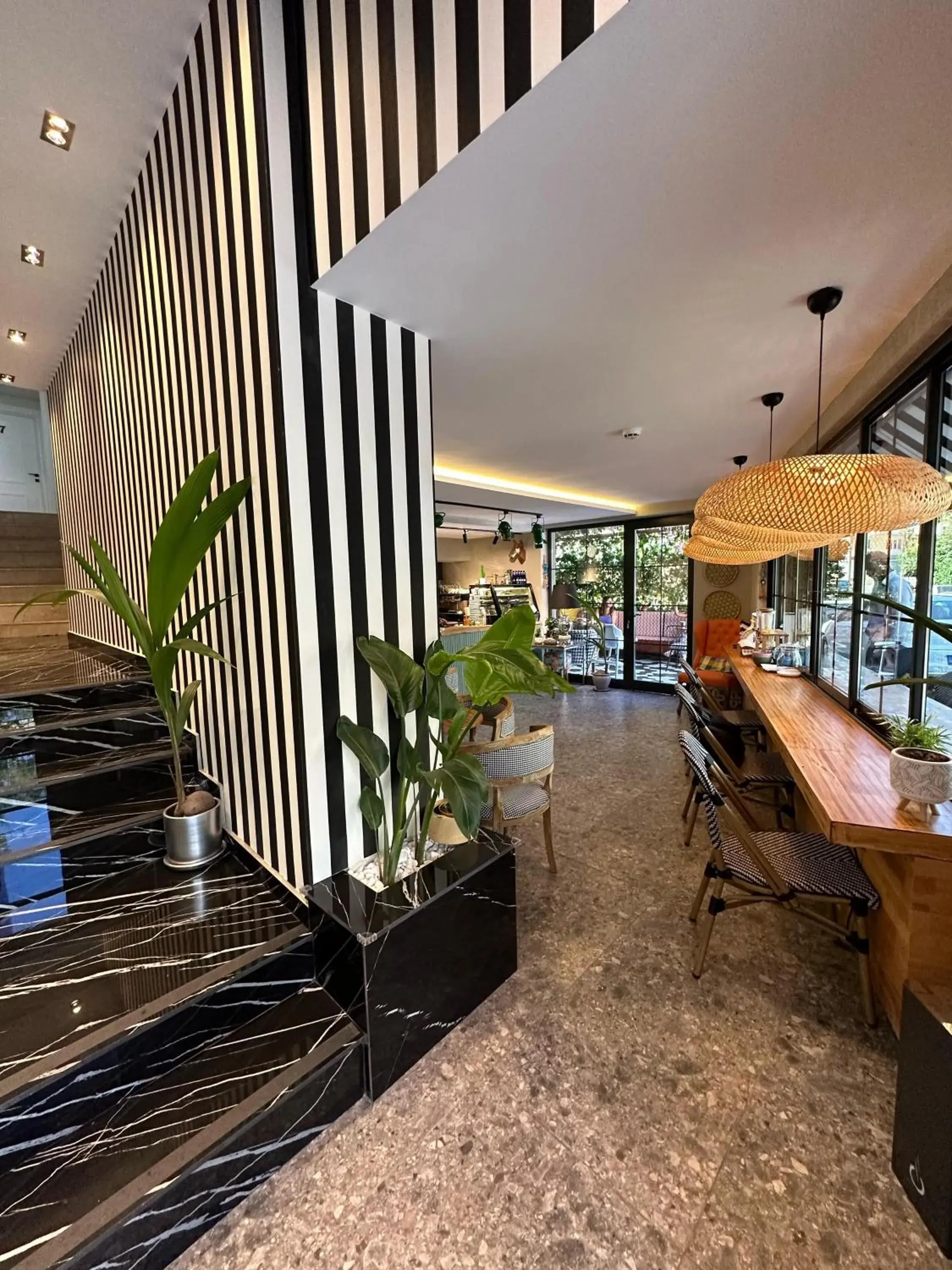 Restaurant/places to eat in Wolf Suites Restaurant/places to eat in Wolf Suites