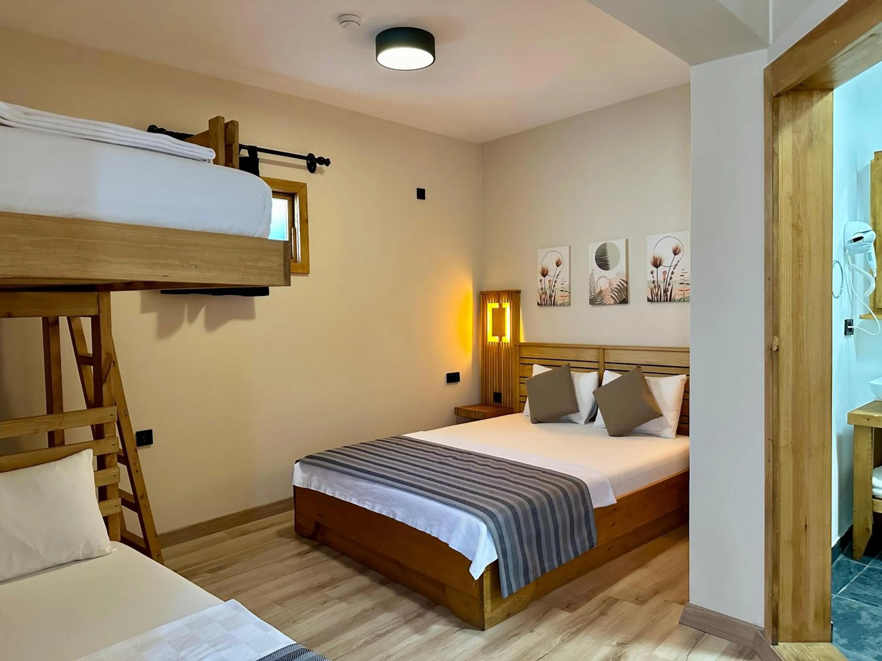 Photo of the whole room, Bed in Bodrum Konağı