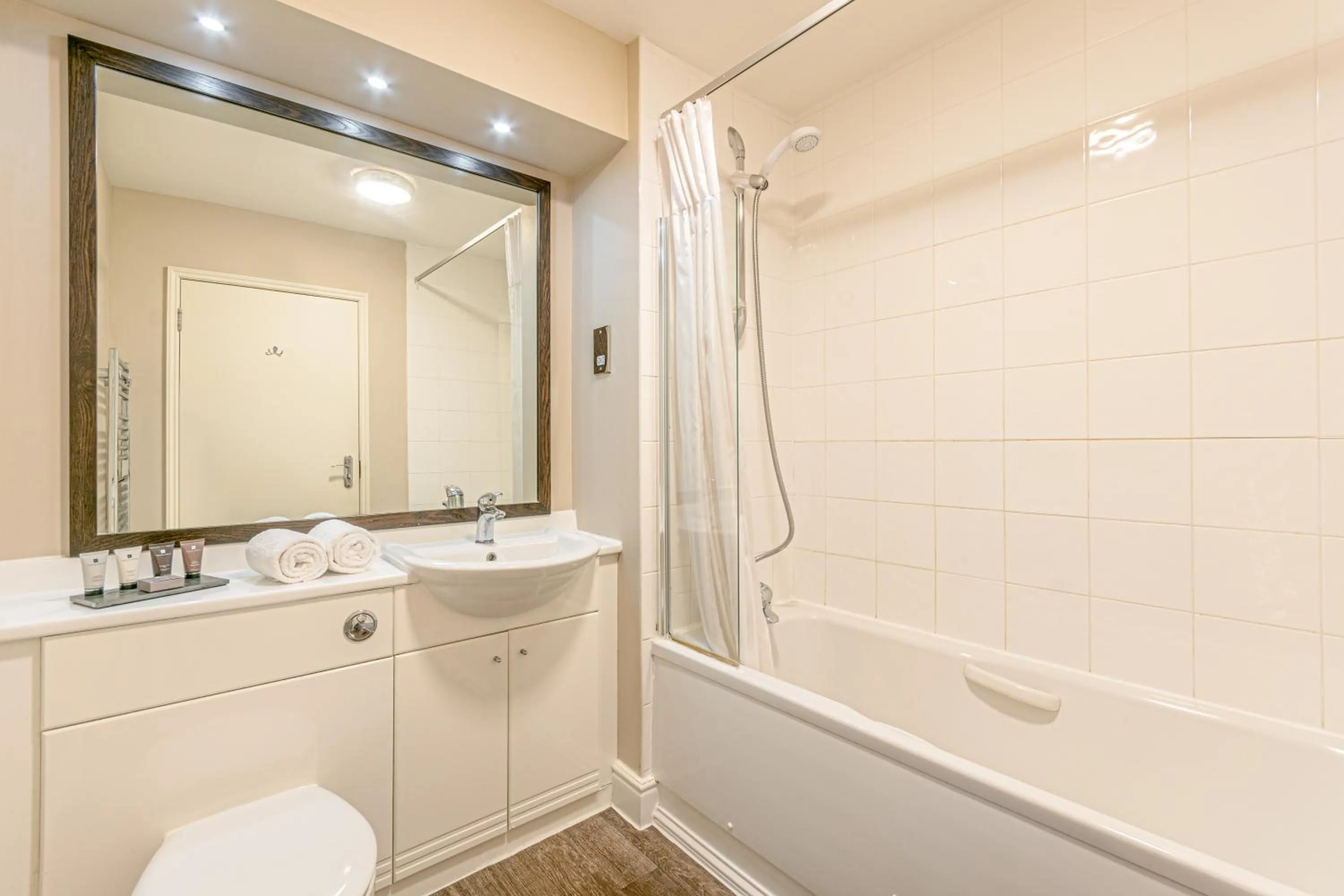 Bathroom in Forest Lodge Hotel