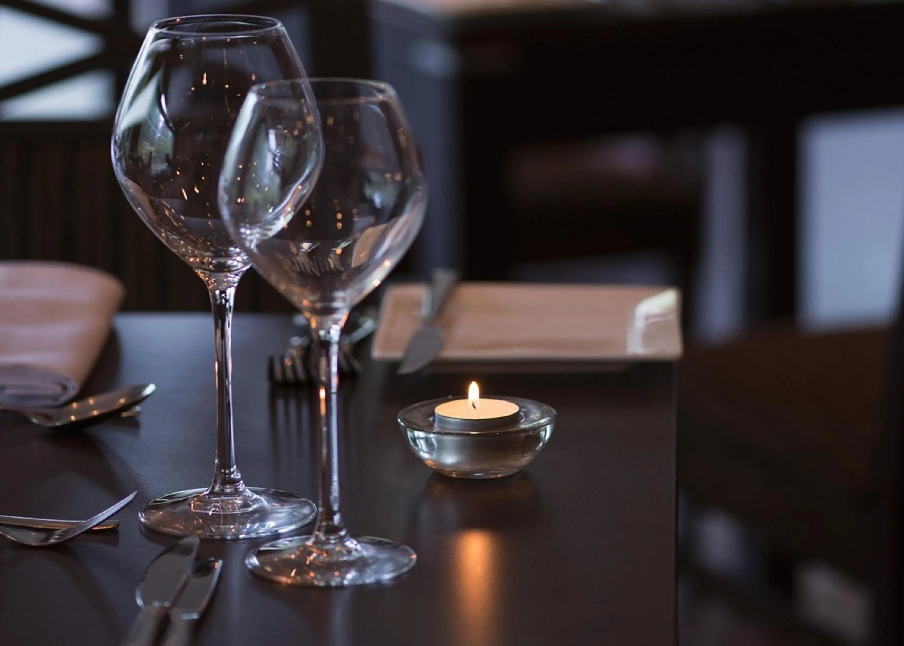 Restaurant/places to eat in Forest Lodge Hotel