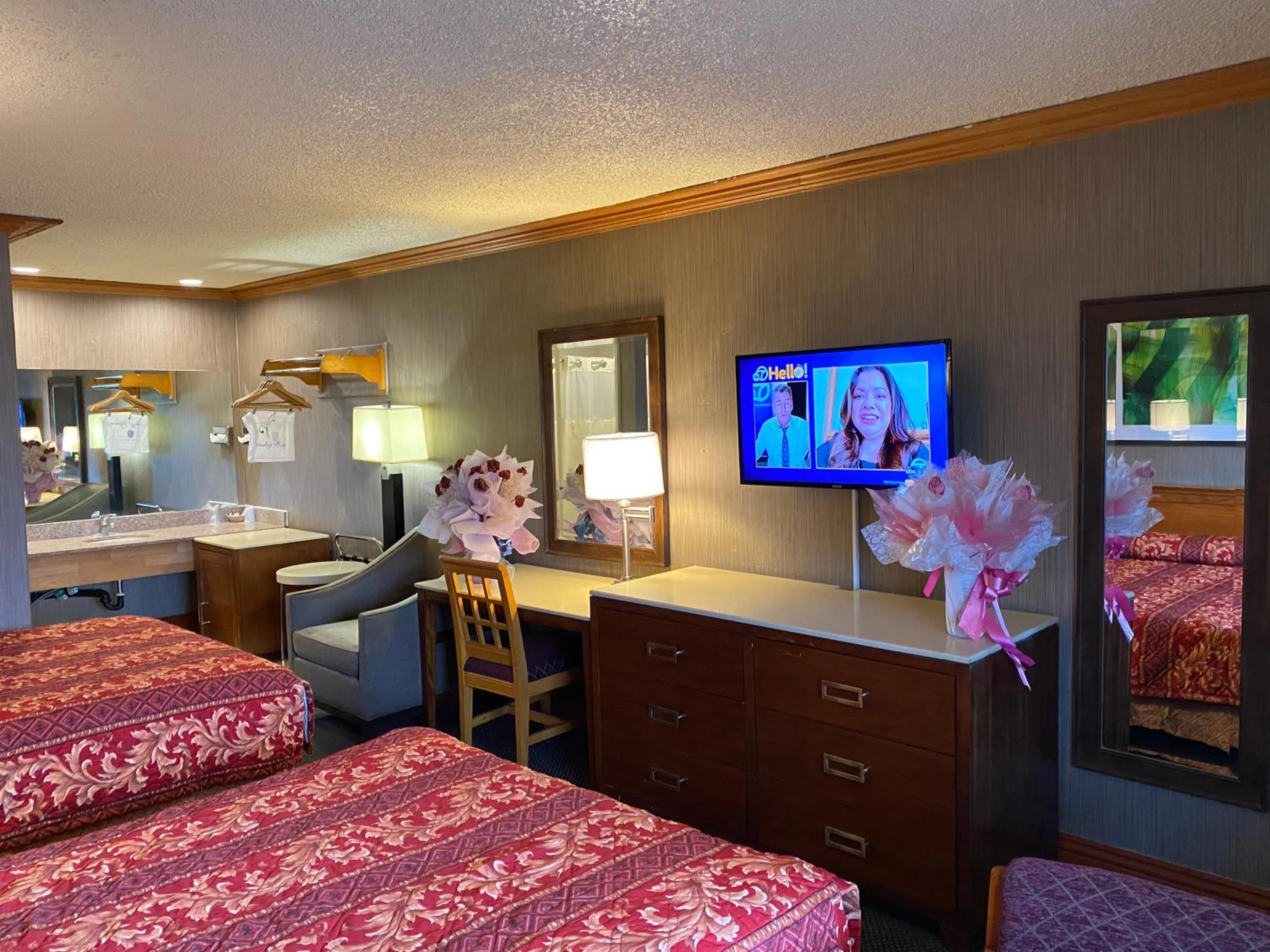 Decorative detail, Bed in New Century Inn