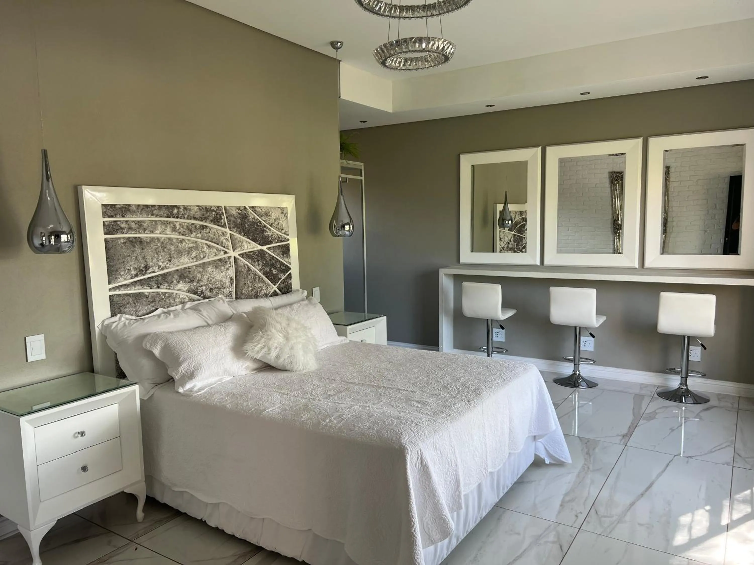 Swan Lake Suites