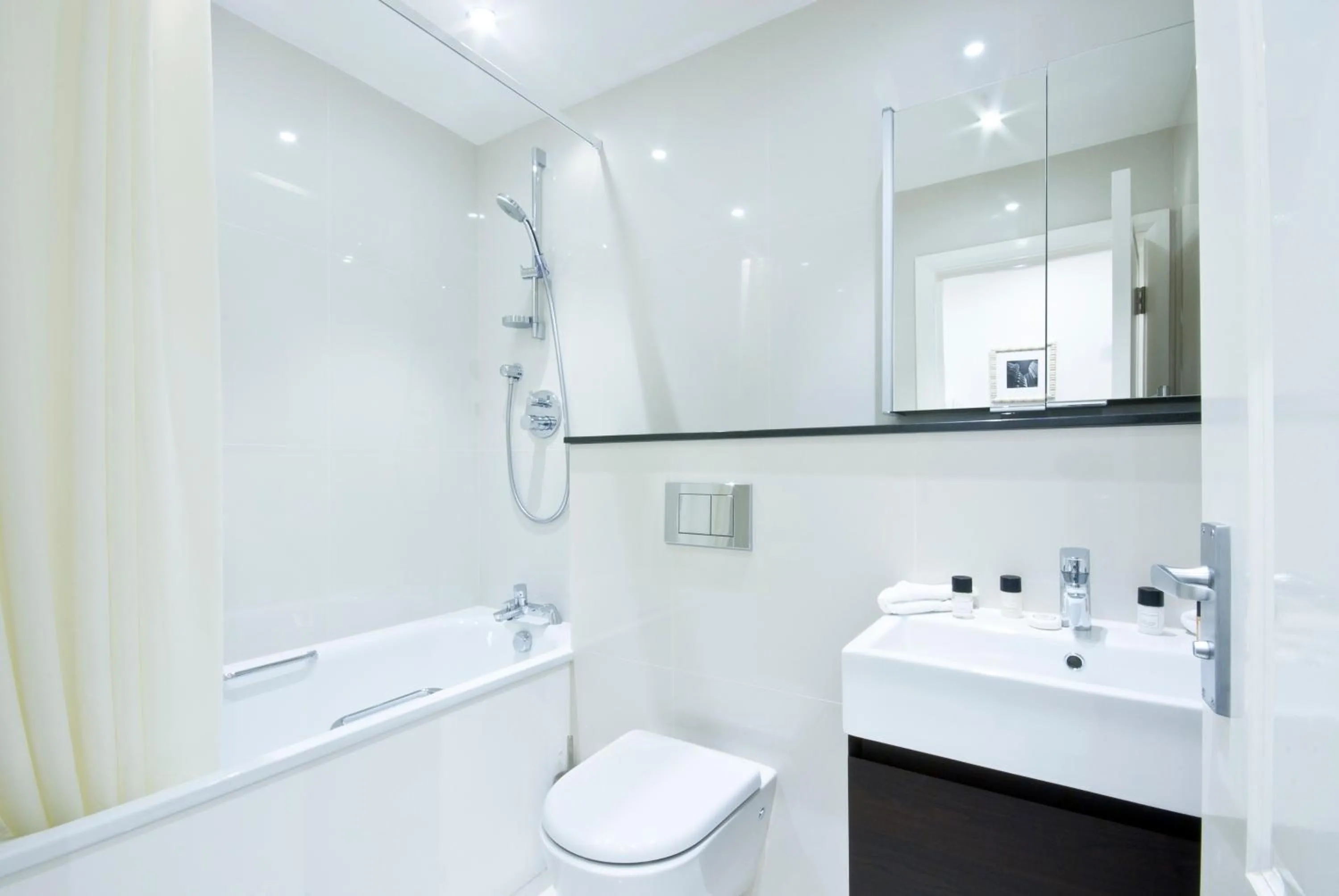 Bathroom in Ashburn Court Apartments