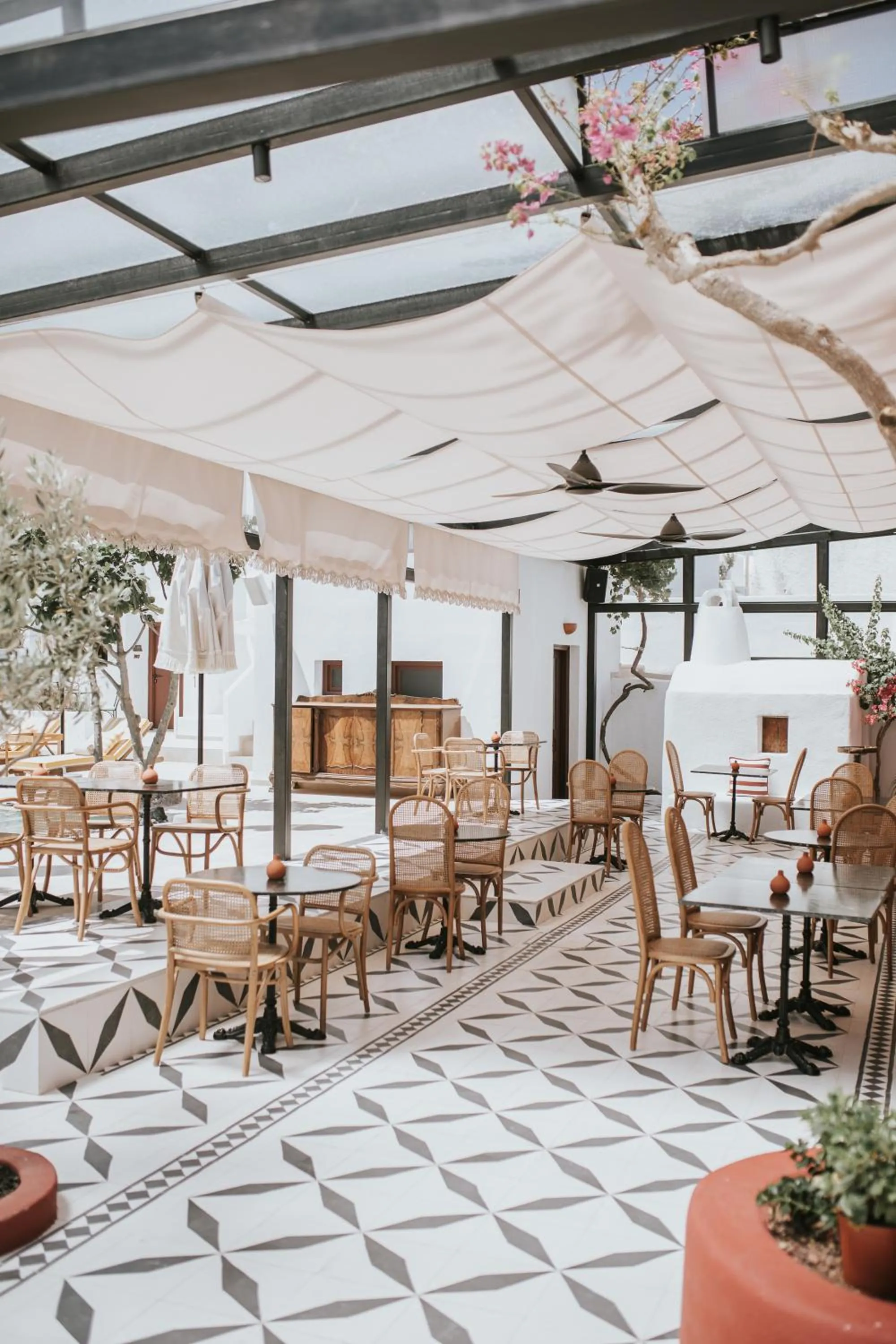 Restaurant/places to eat in Meroviglia Boutique Hotel