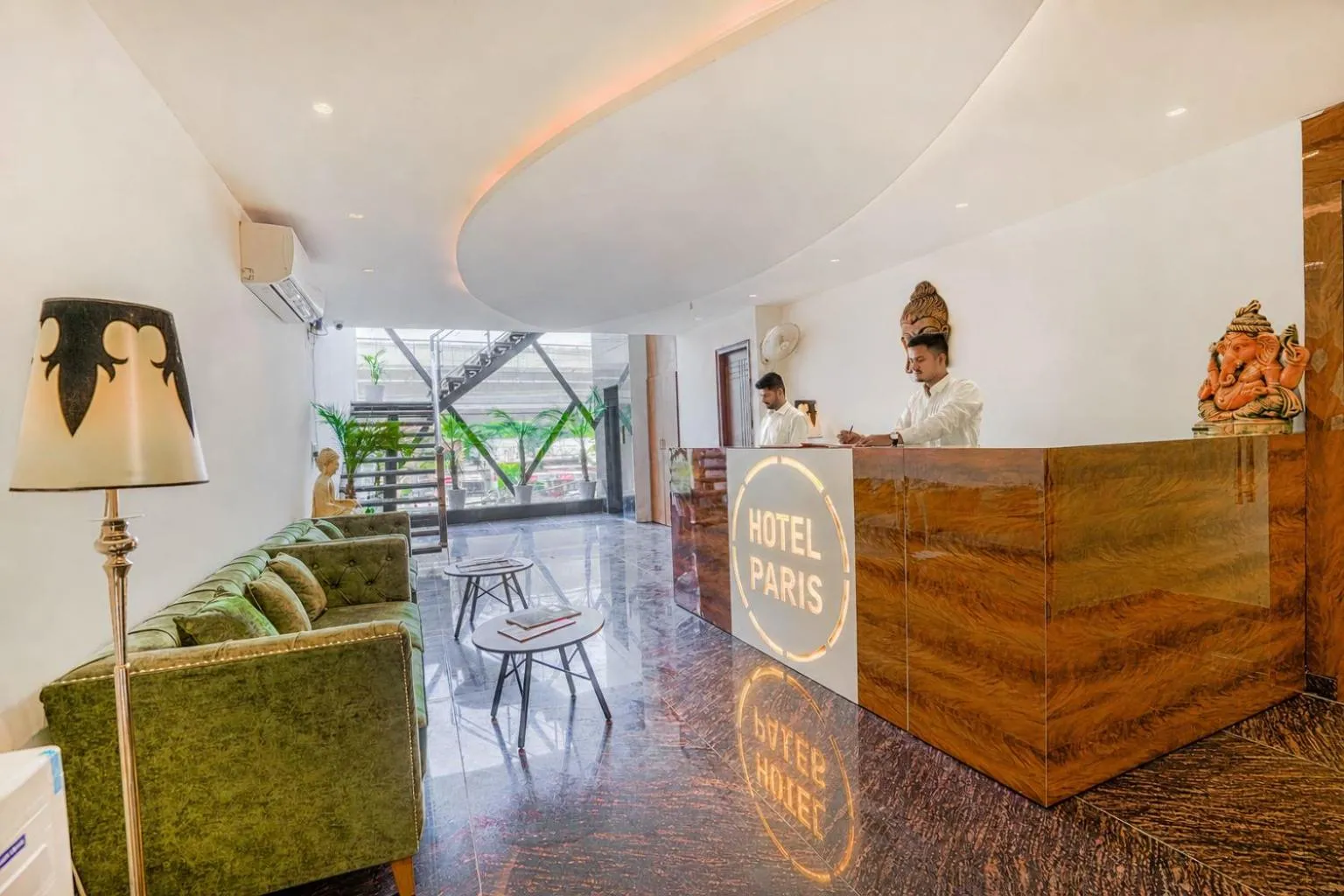 Lobby or reception in Hotel Paris Chandigarh Zirakpur