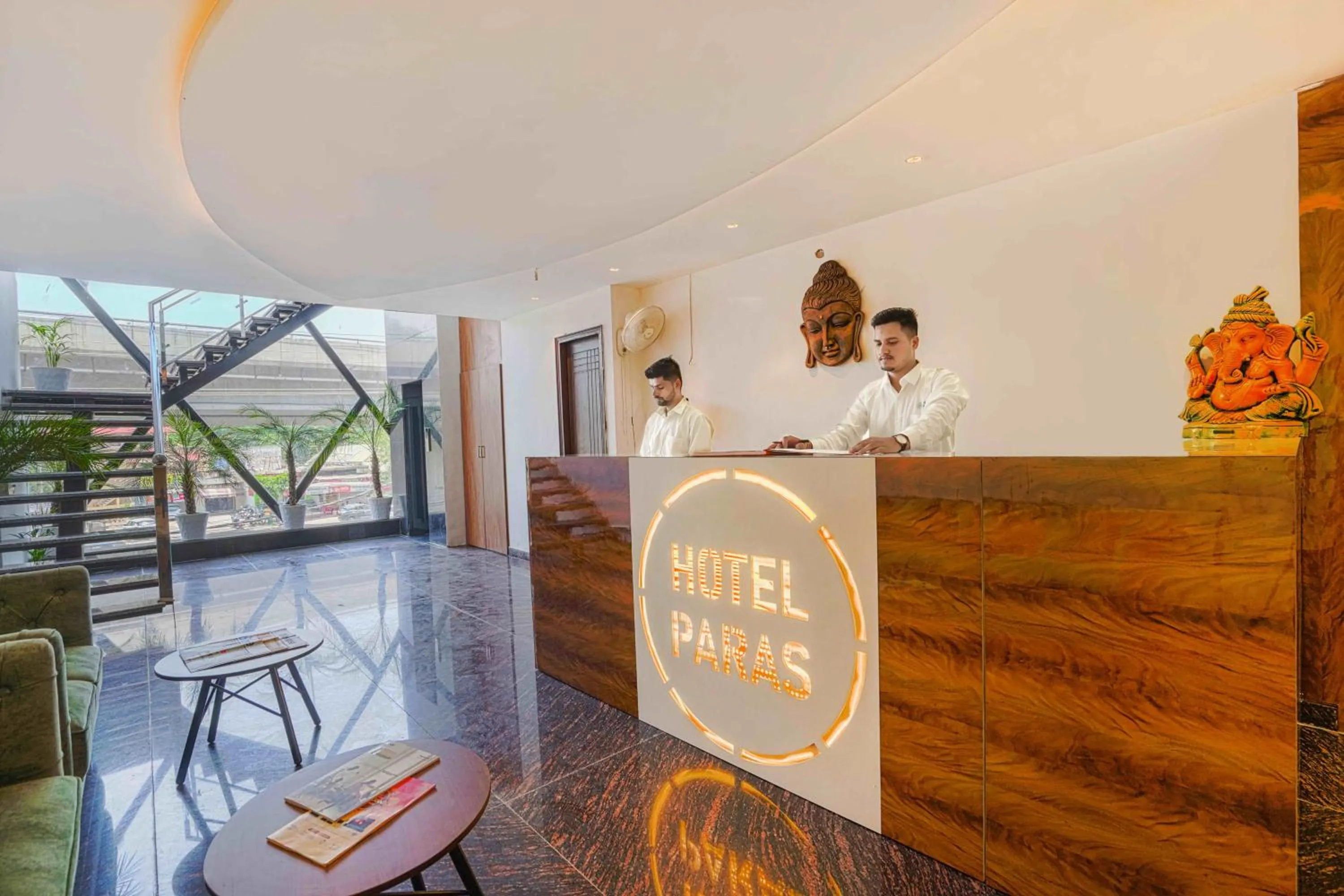 Lobby or reception in Hotel Paras Chandigarh Zirakpur