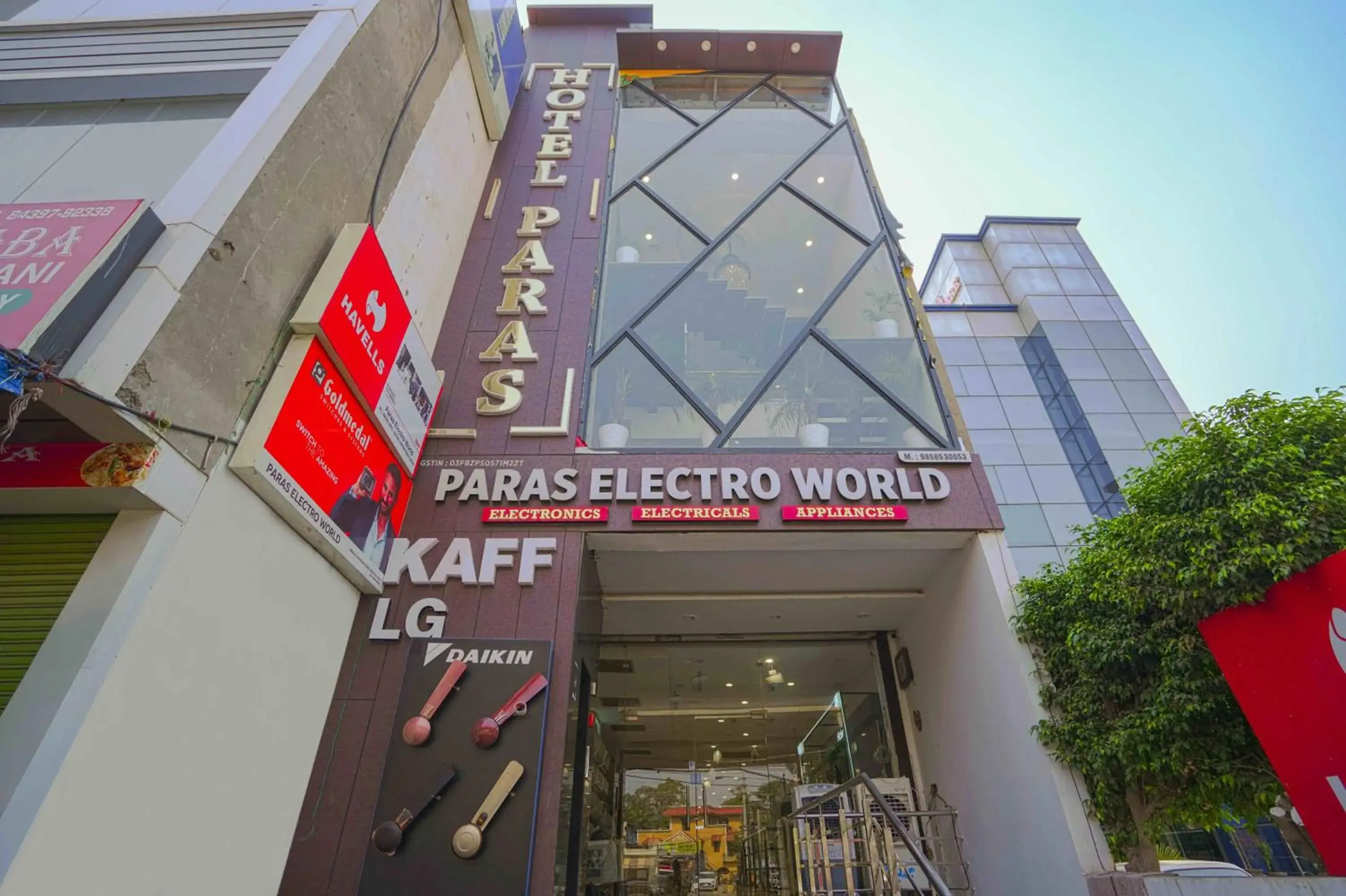 Property building in Hotel Paris Chandigarh Zirakpur Property building in Hotel Paris Chandigarh Zirakpur