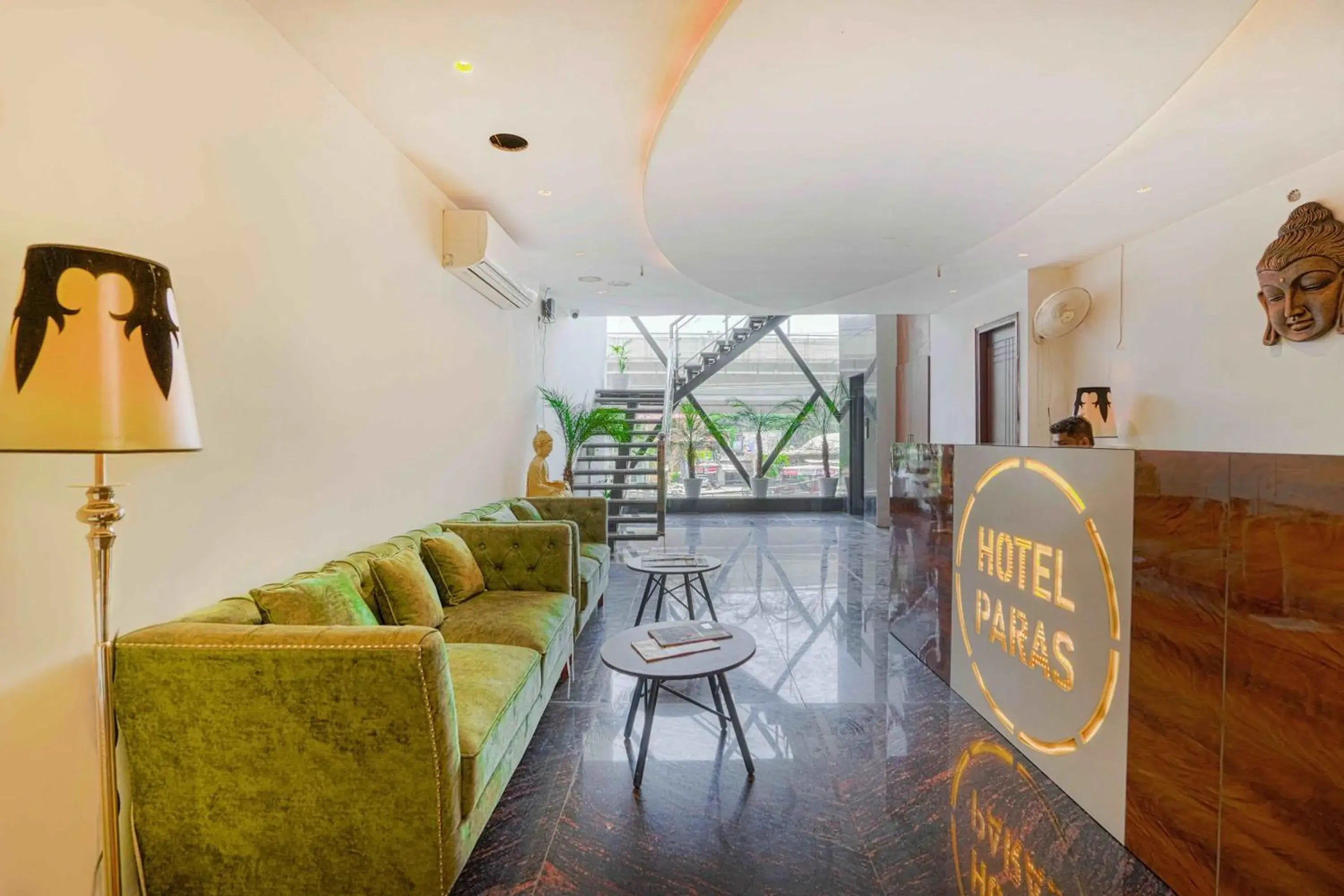 Lobby or reception in Hotel Paris Chandigarh Zirakpur Lobby or reception in Hotel Paris Chandigarh Zirakpur