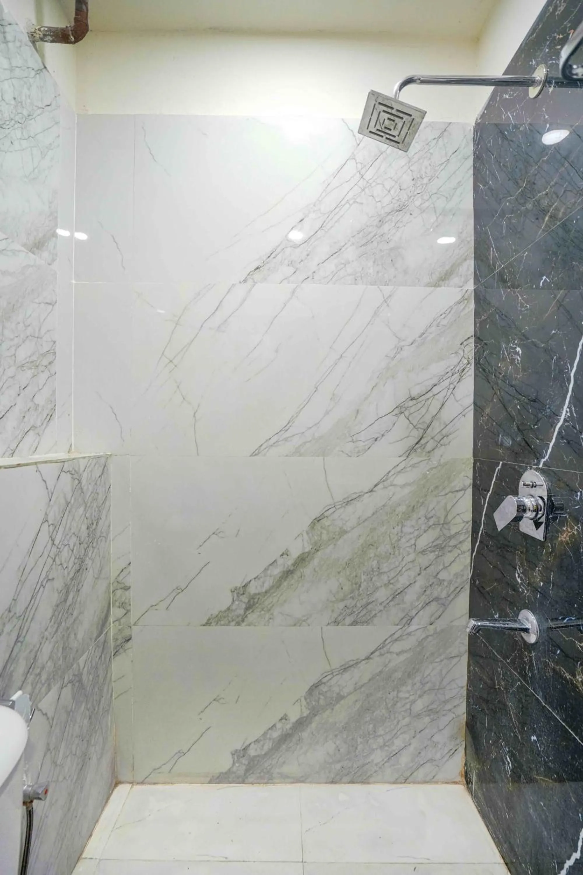 Bathroom in Hotel Paras Chandigarh Zirakpur